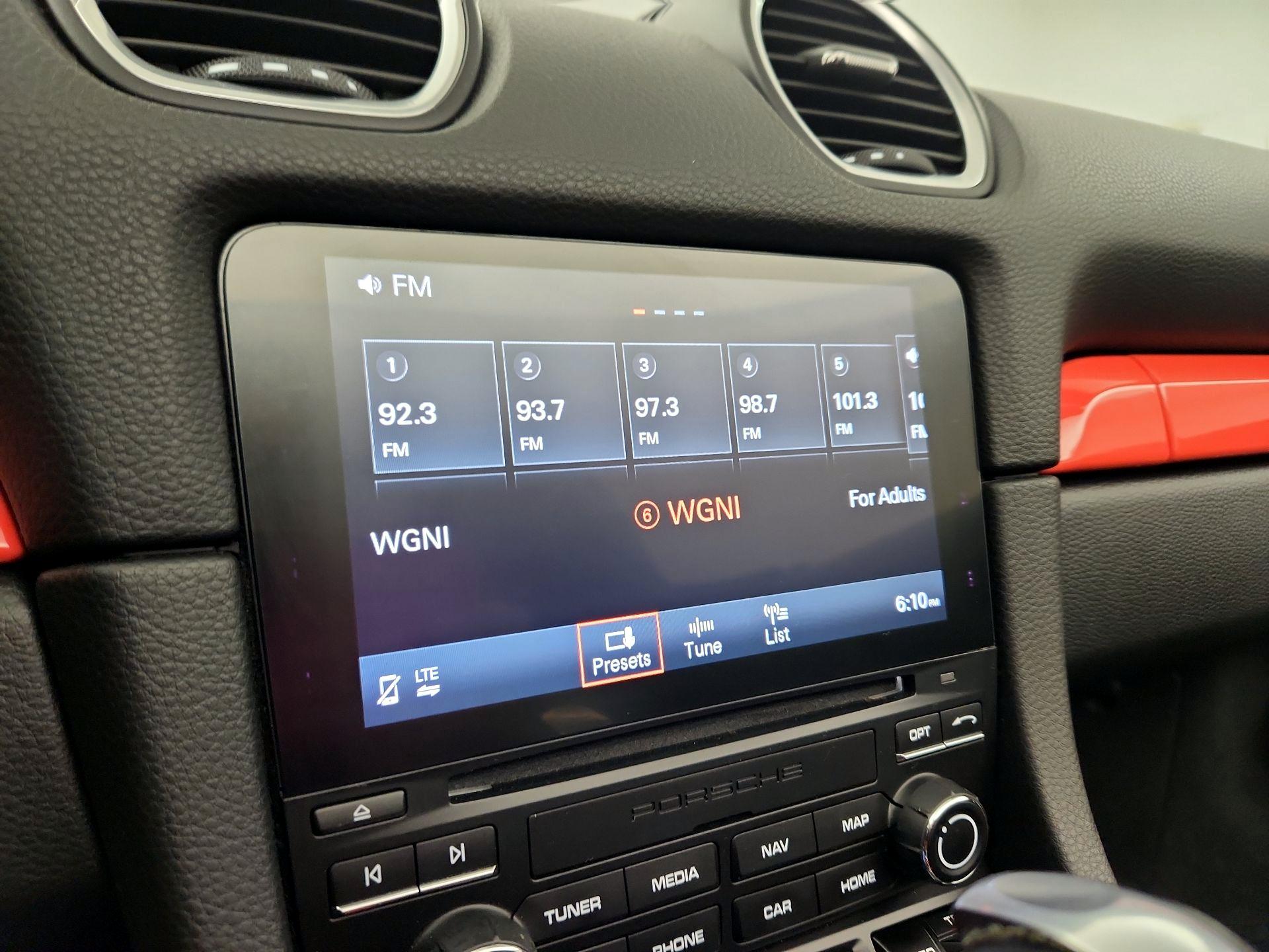 Thumbnail: 2019 Porsche 718 Boxster - 14