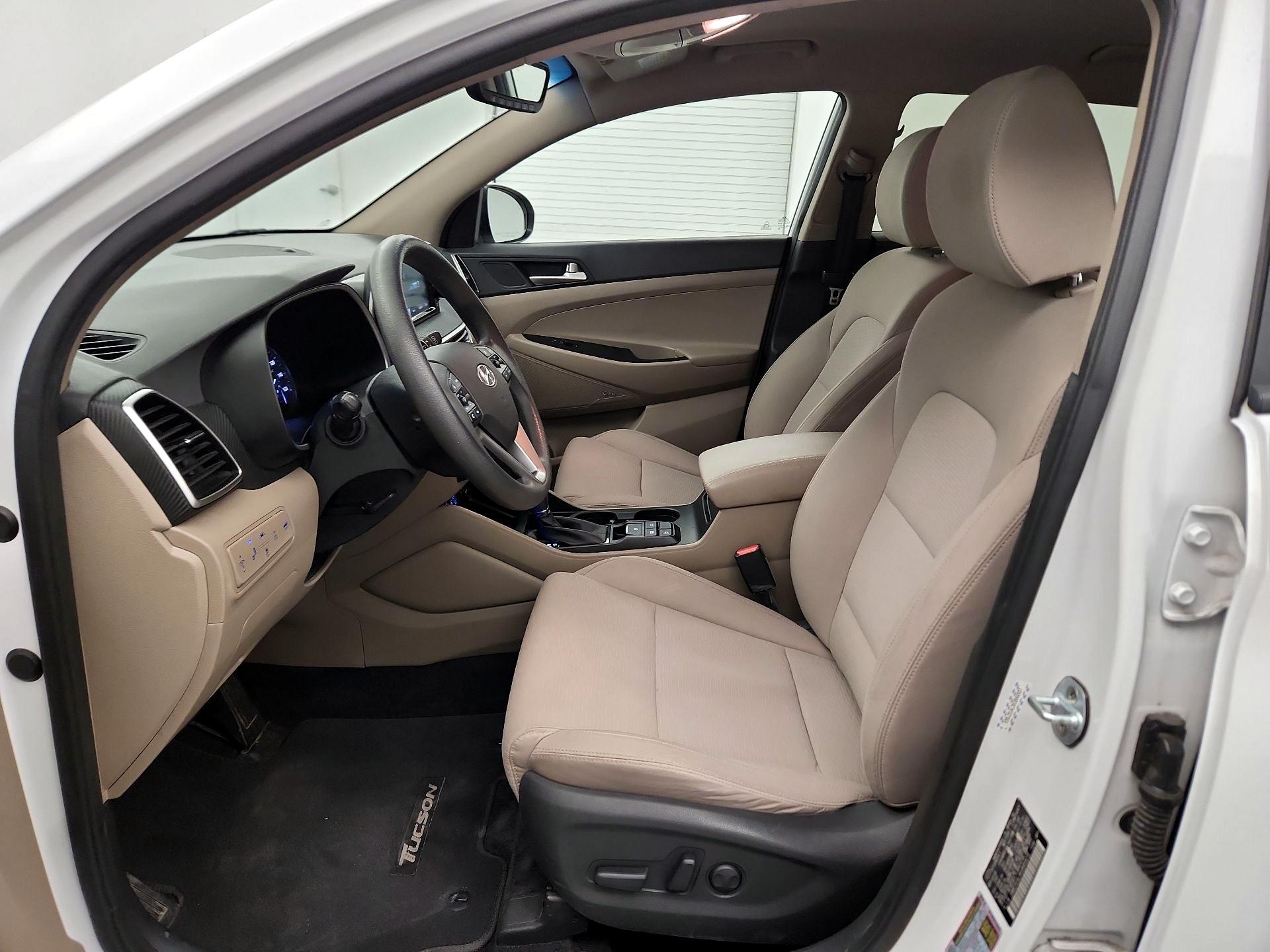 Thumbnail: 2019 Hyundai Tucson - 9