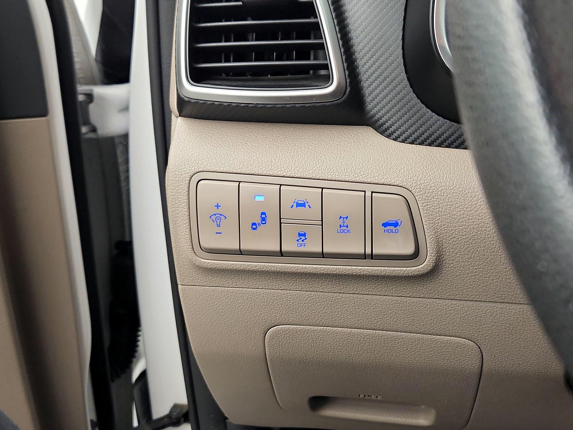 Thumbnail: 2019 Hyundai Tucson - 11