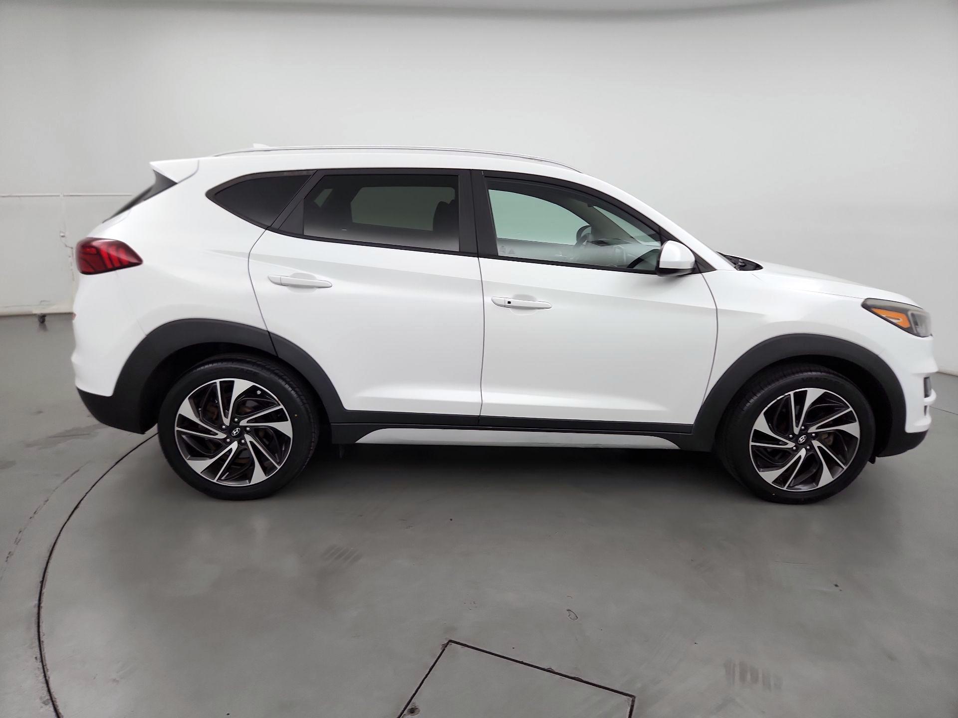 Thumbnail: 2019 Hyundai Tucson - 4