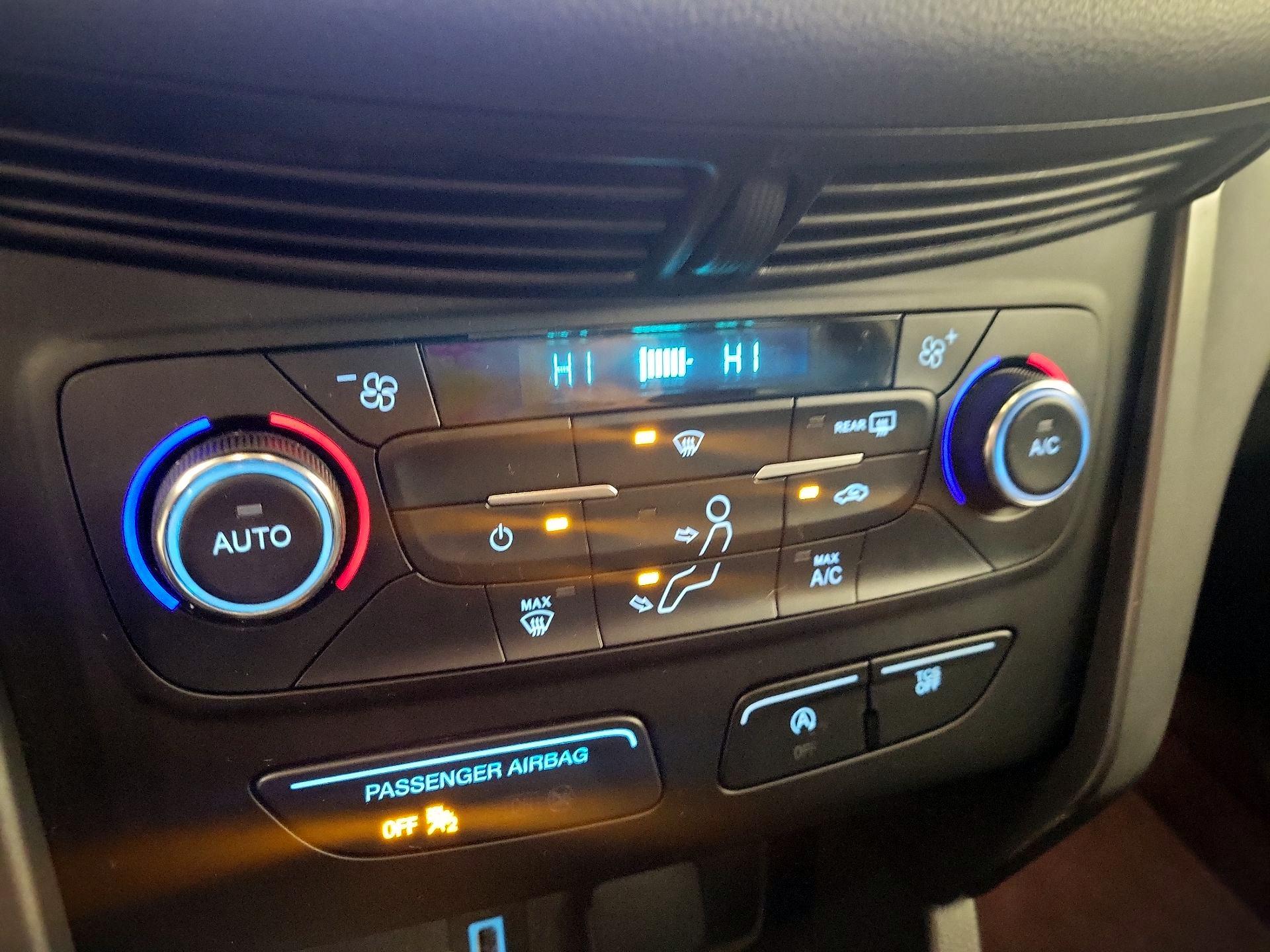 Thumbnail: 2017 Ford Escape - 14