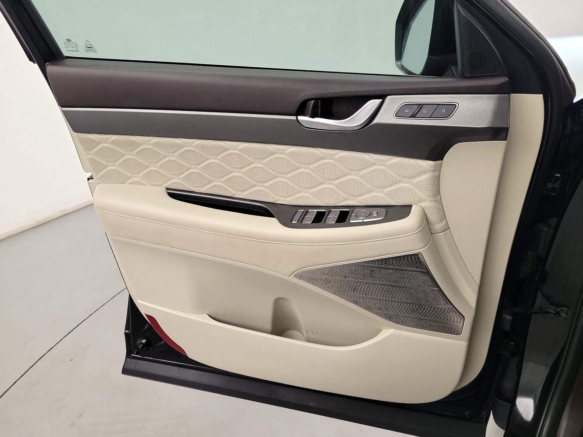 Thumbnail: 2020 Hyundai Palisade - 10