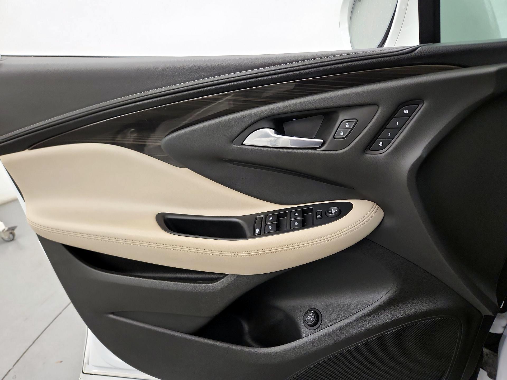 Thumbnail: 2020 Buick Envision - 10