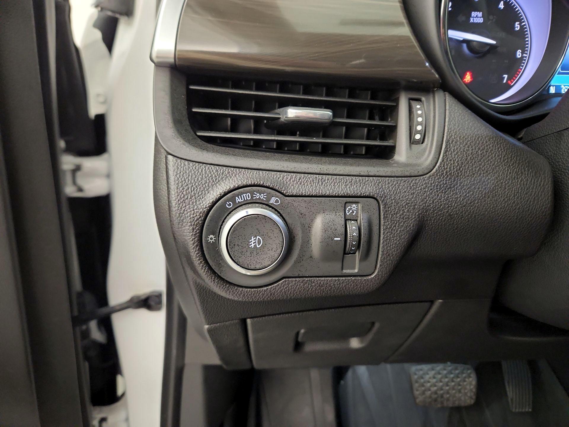 Thumbnail: 2020 Buick Envision - 11