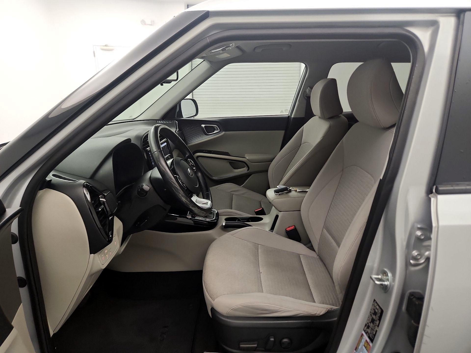 Thumbnail: 2020 Kia Soul - 9