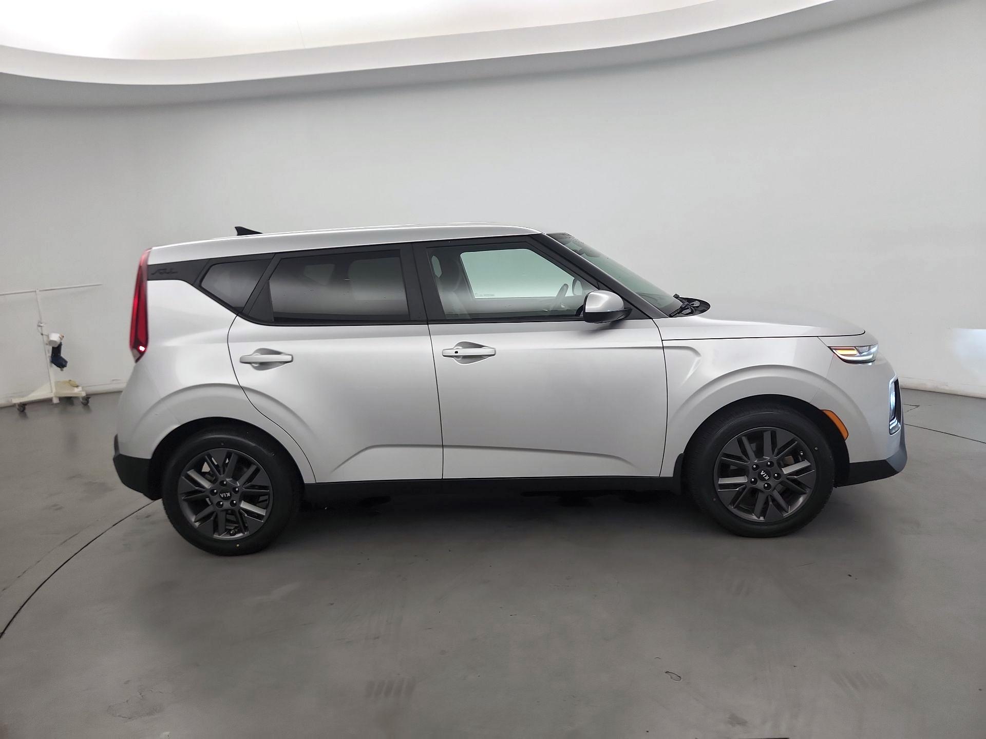 Thumbnail: 2020 Kia Soul - 4