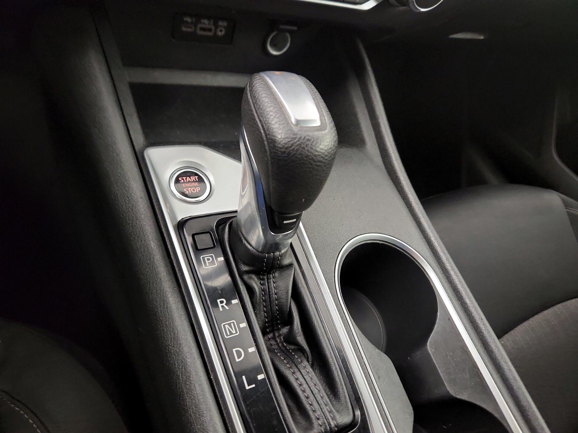 Thumbnail: 2022 Nissan Altima - 15