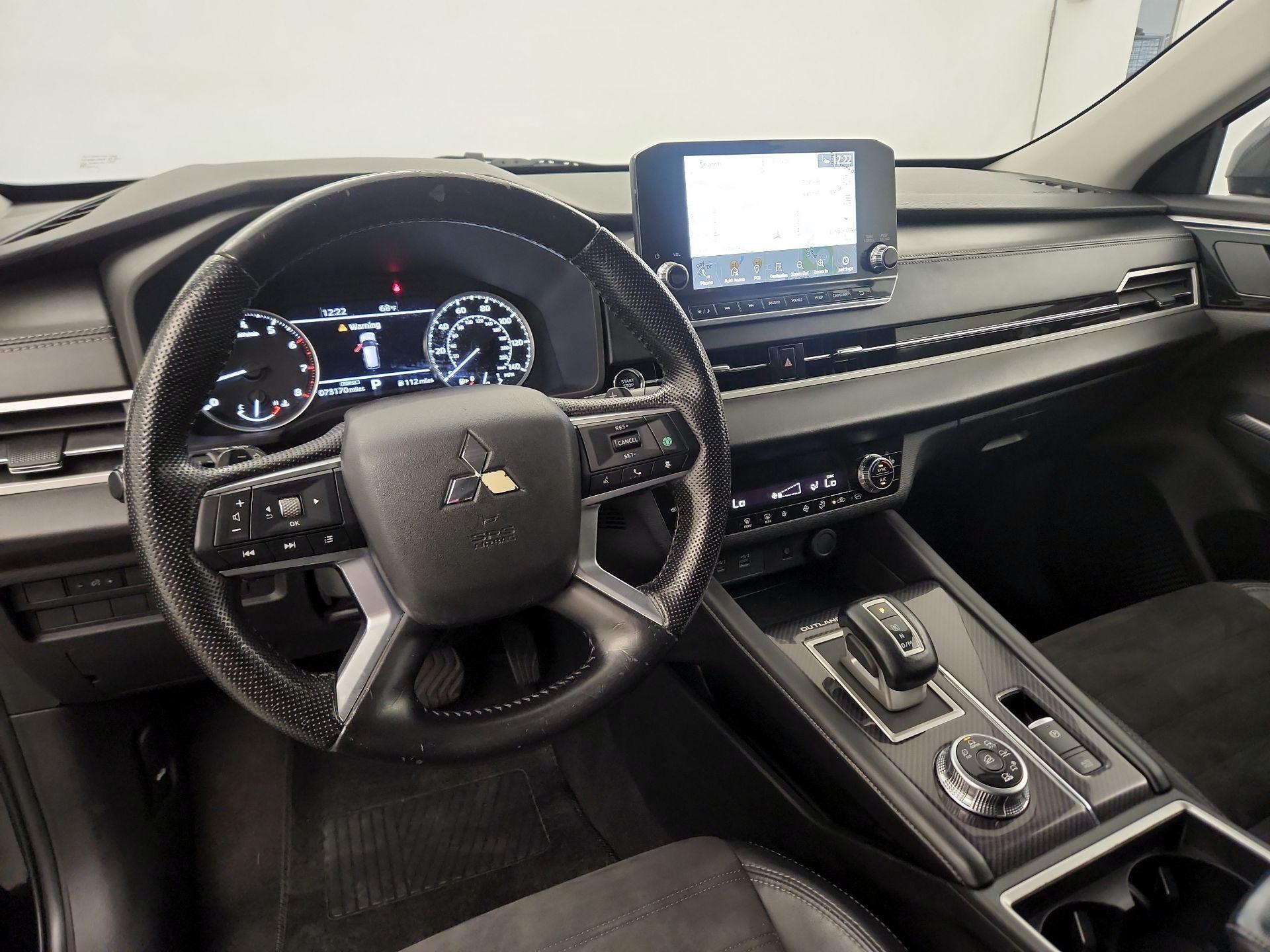 Thumbnail: 2022 Mitsubishi Outlander - 8