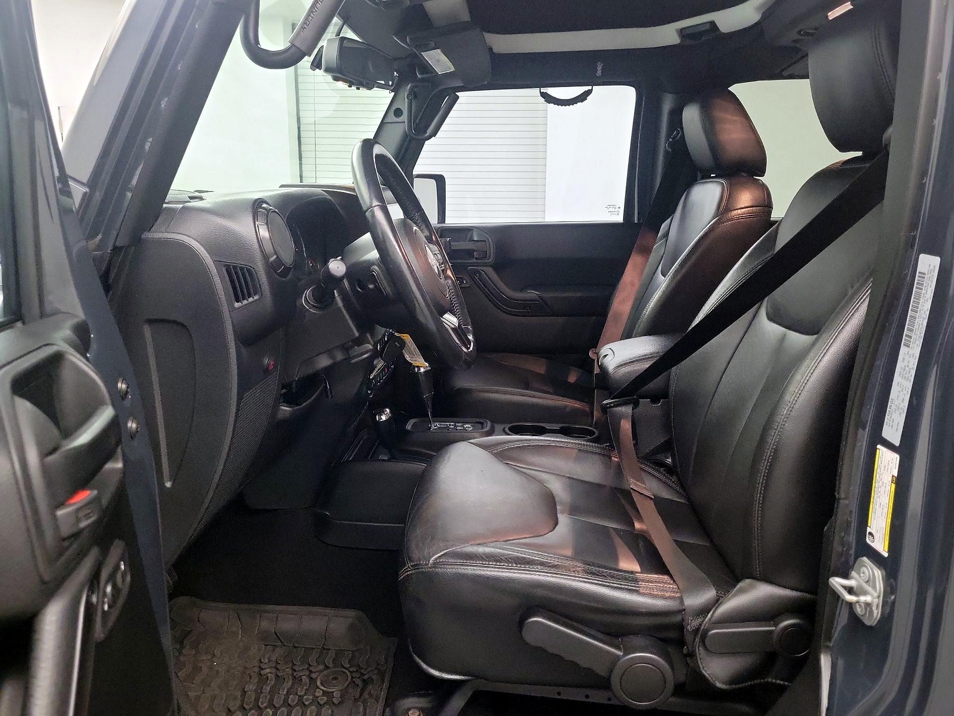 Thumbnail: 2017 Jeep Wrangler - 9