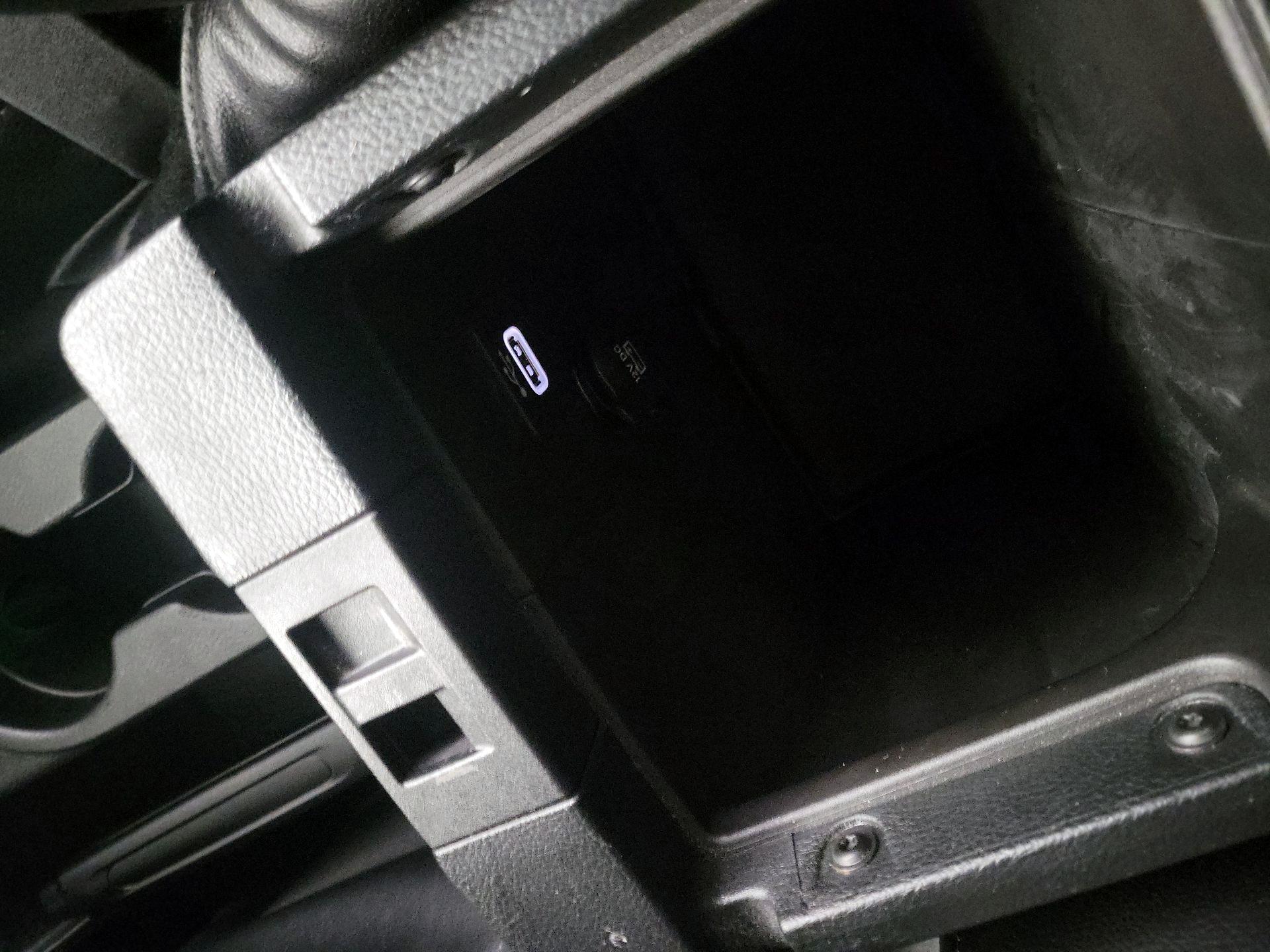 Thumbnail: 2017 Jeep Wrangler - 16