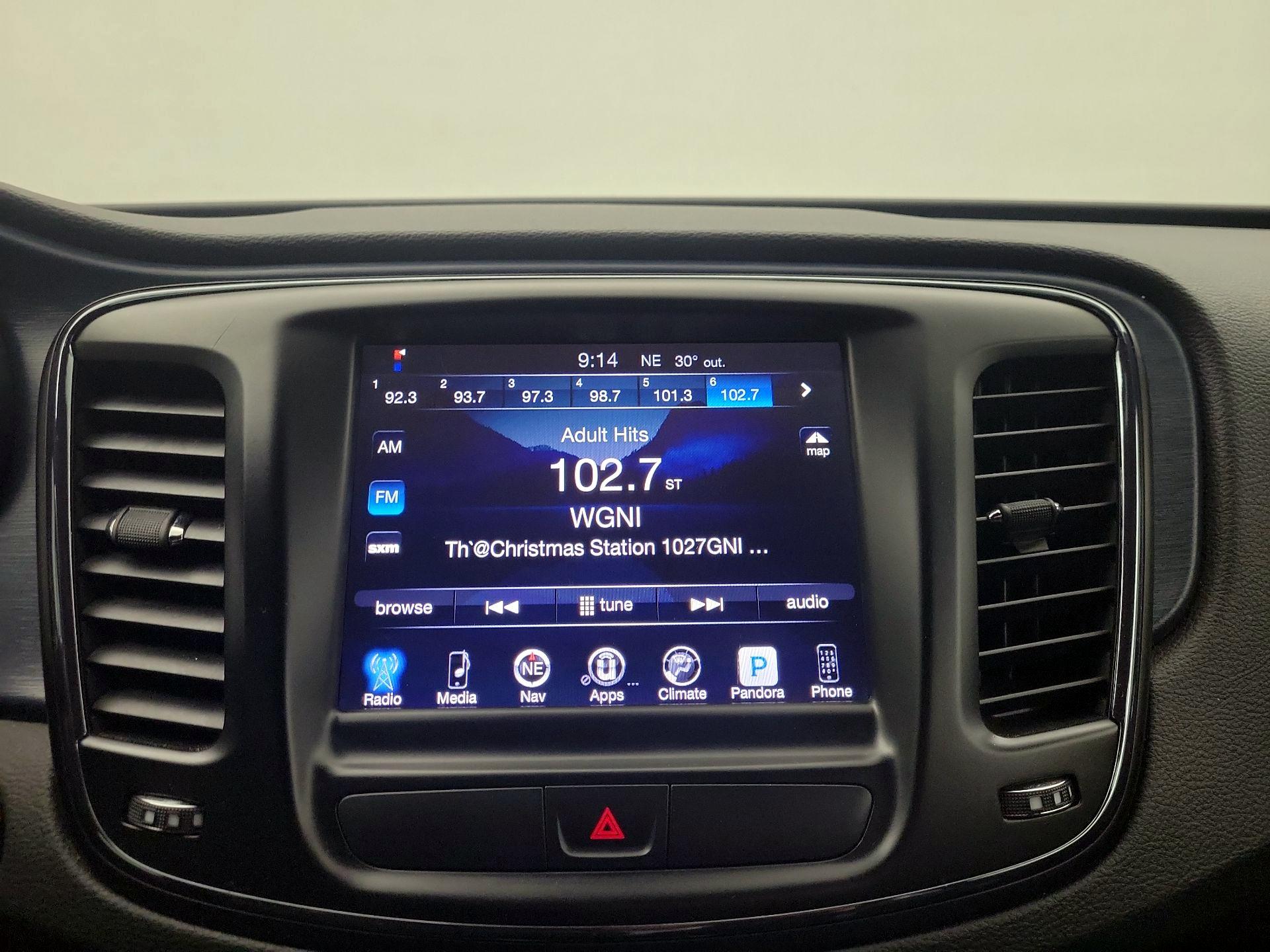 Thumbnail: 2016 Chrysler 200 - 16