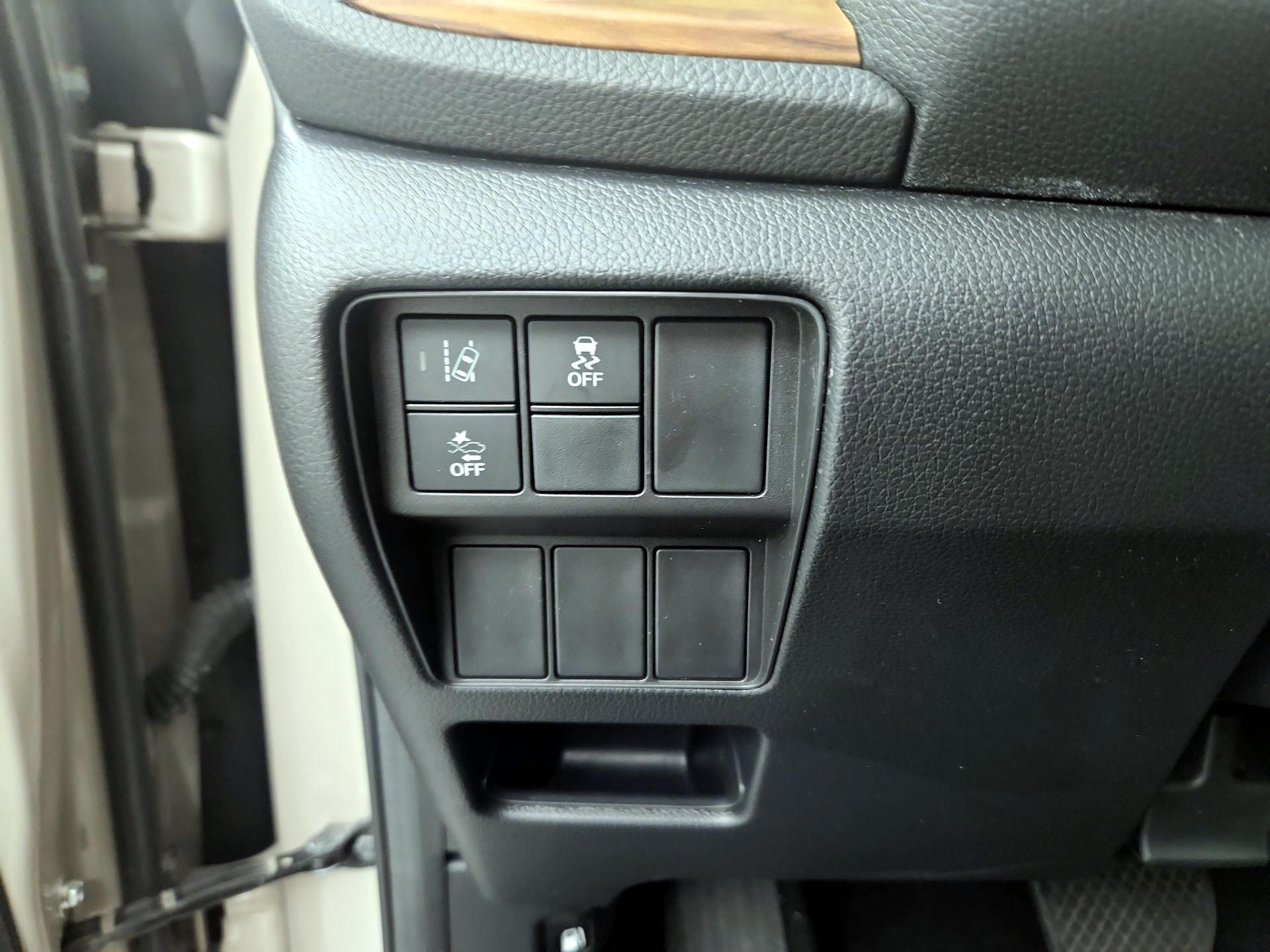 Thumbnail: 2018 Honda CR-V - 11