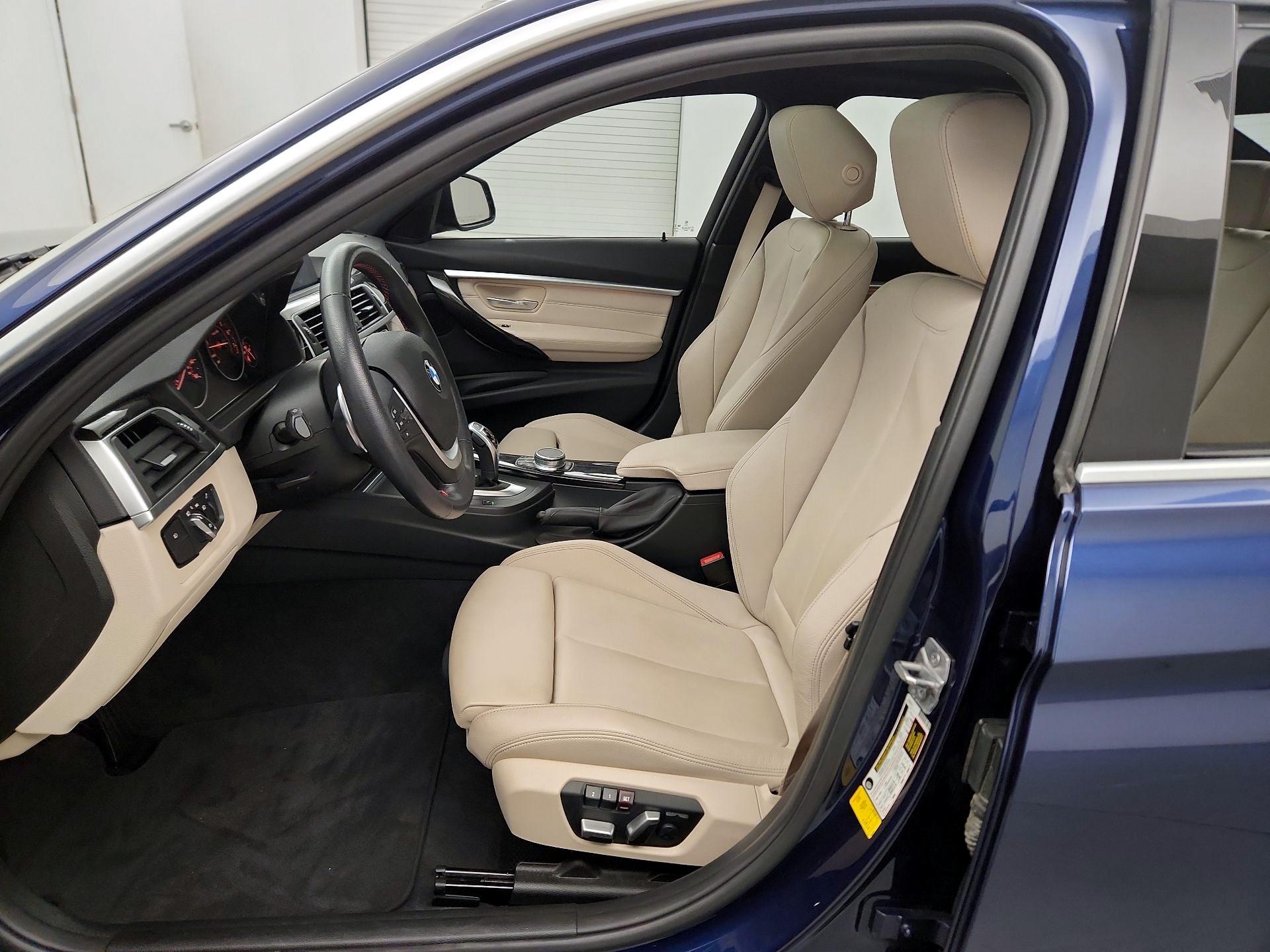 Thumbnail: 2017 BMW 3 Series - 9