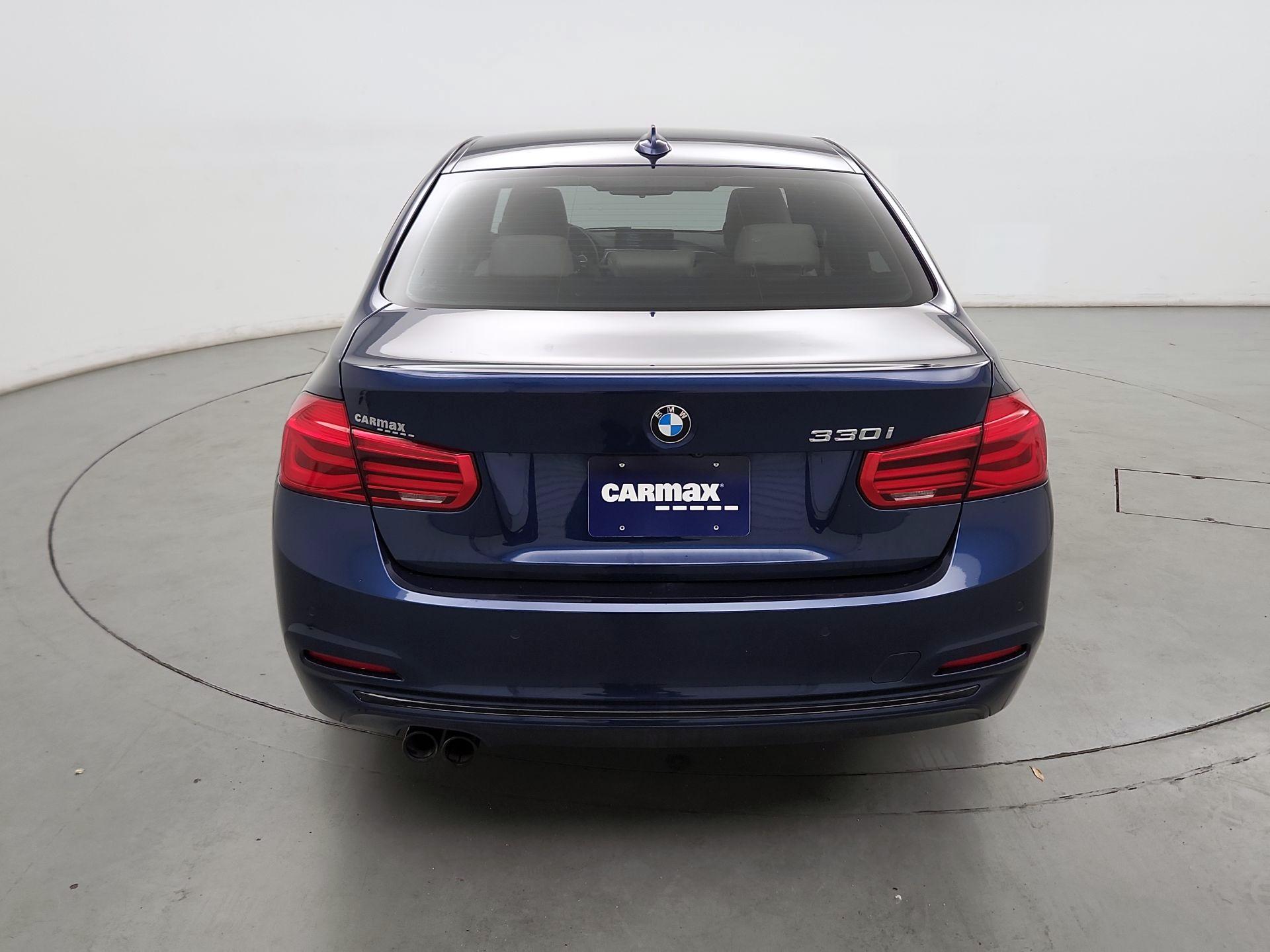 Thumbnail: 2017 BMW 3 Series - 6