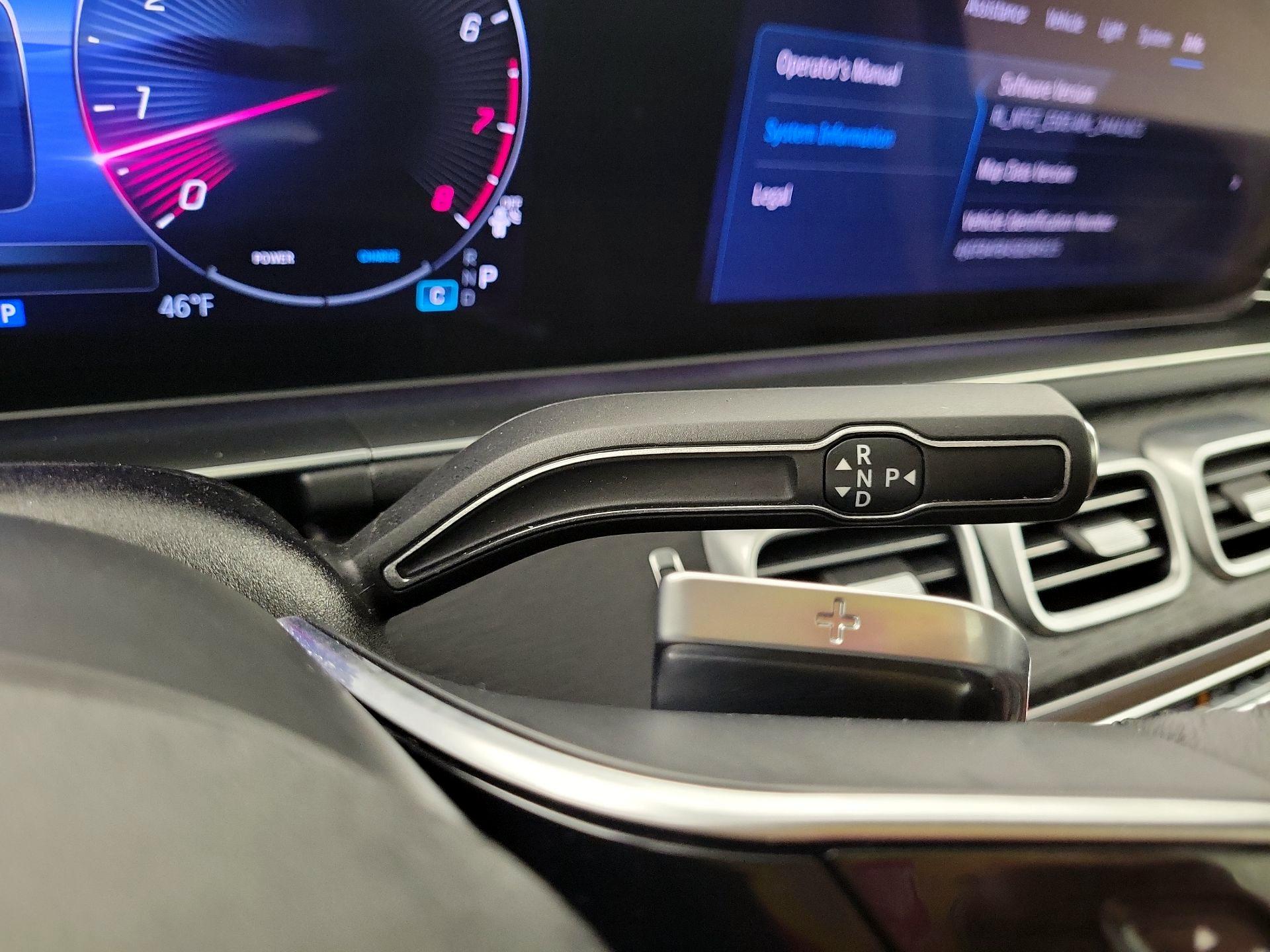 Thumbnail: 2025 Mercedes-Benz GLE - 16