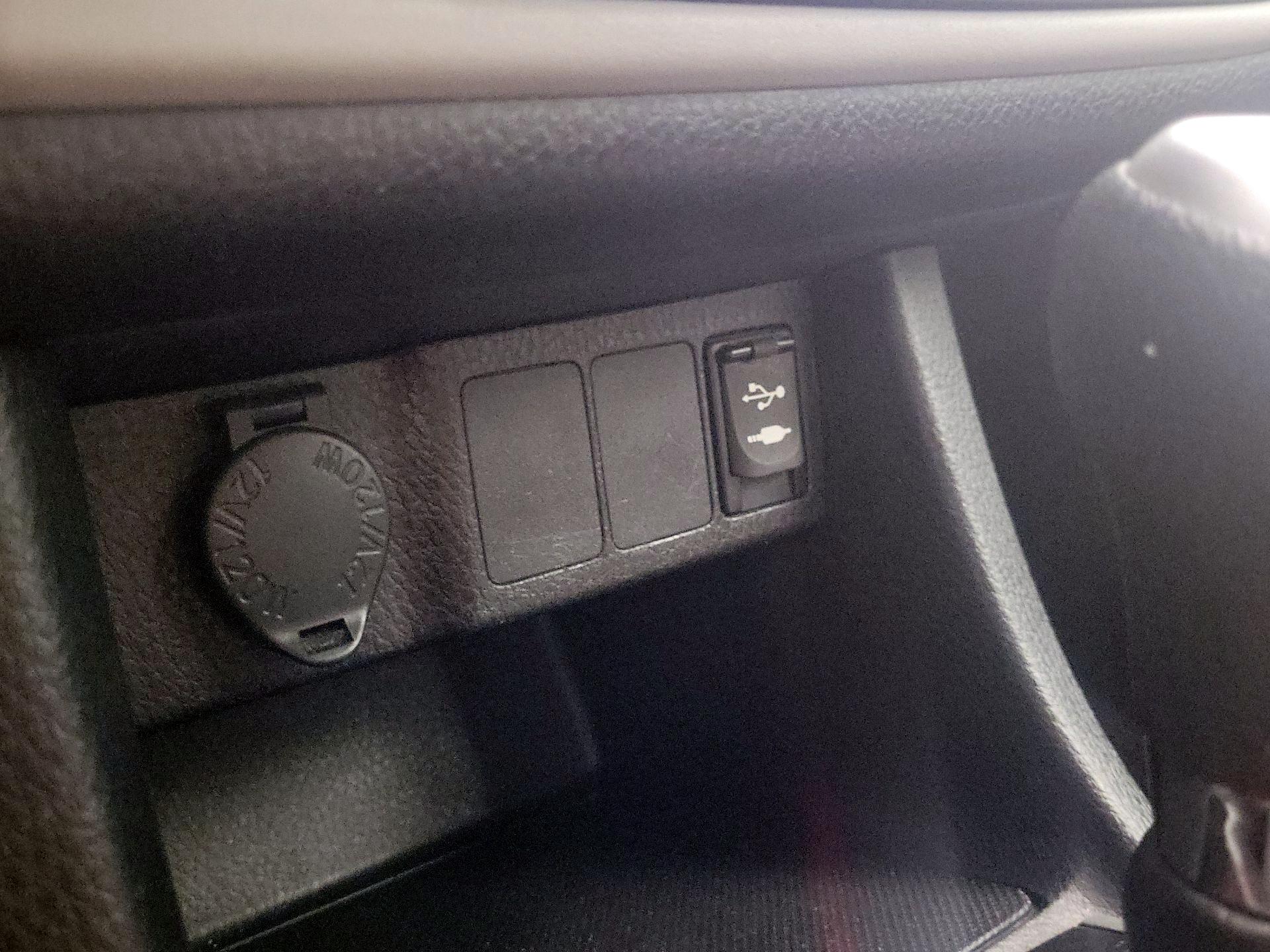 Thumbnail: 2019 Toyota Corolla - 16