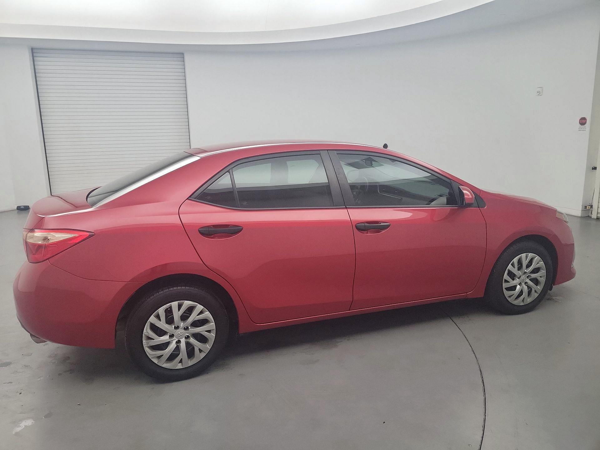 Thumbnail: 2019 Toyota Corolla - 4