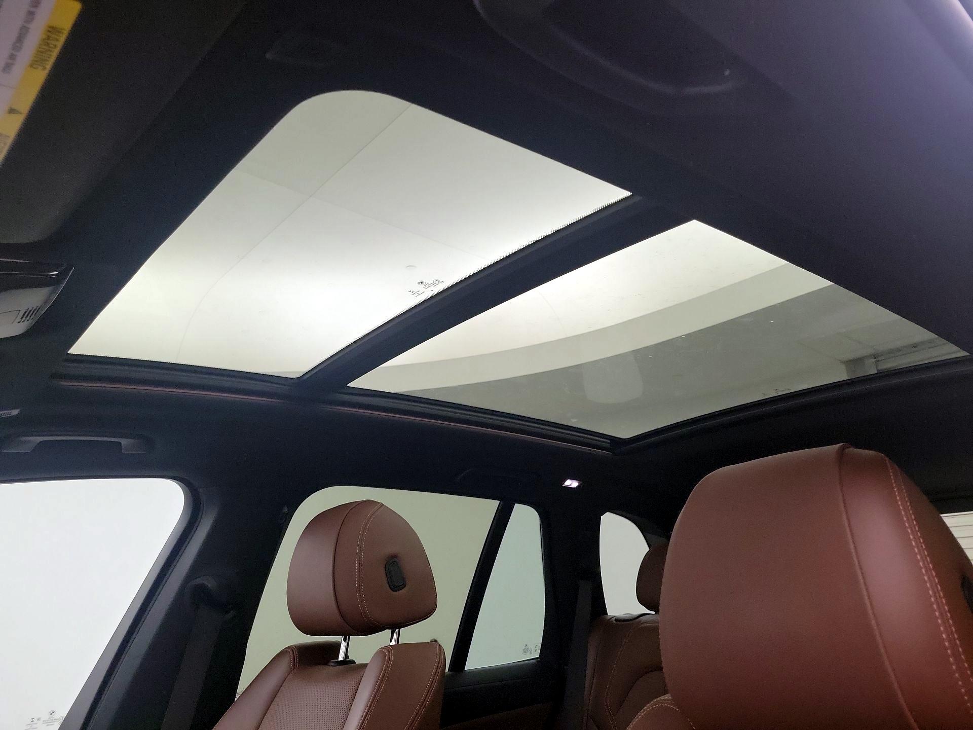 Thumbnail: 2021 BMW X5 - 18