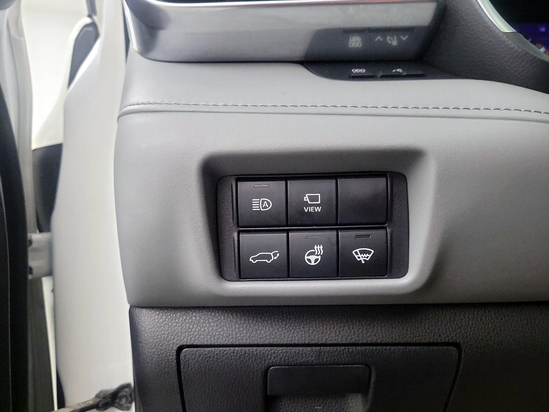 Thumbnail: 2020 Toyota Highlander - 11