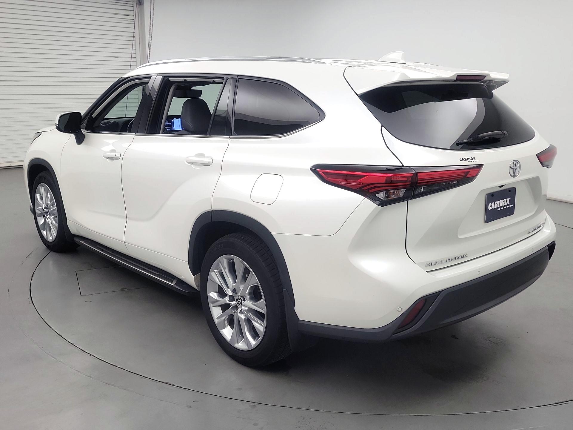 Thumbnail: 2020 Toyota Highlander - 7
