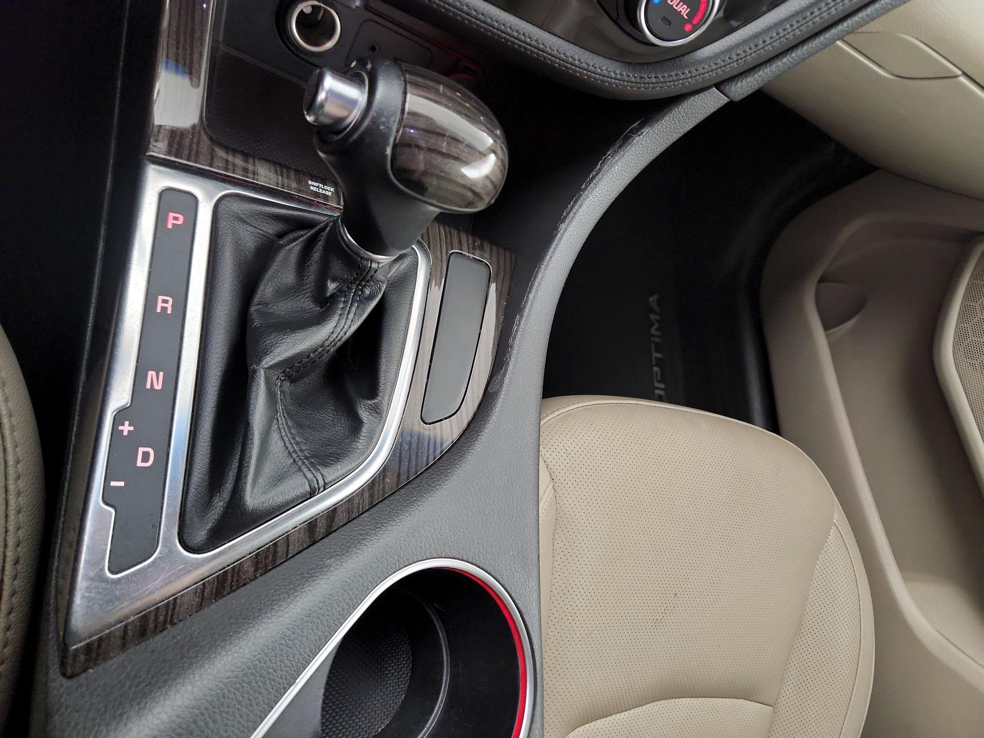 Thumbnail: 2015 Kia Optima - 14