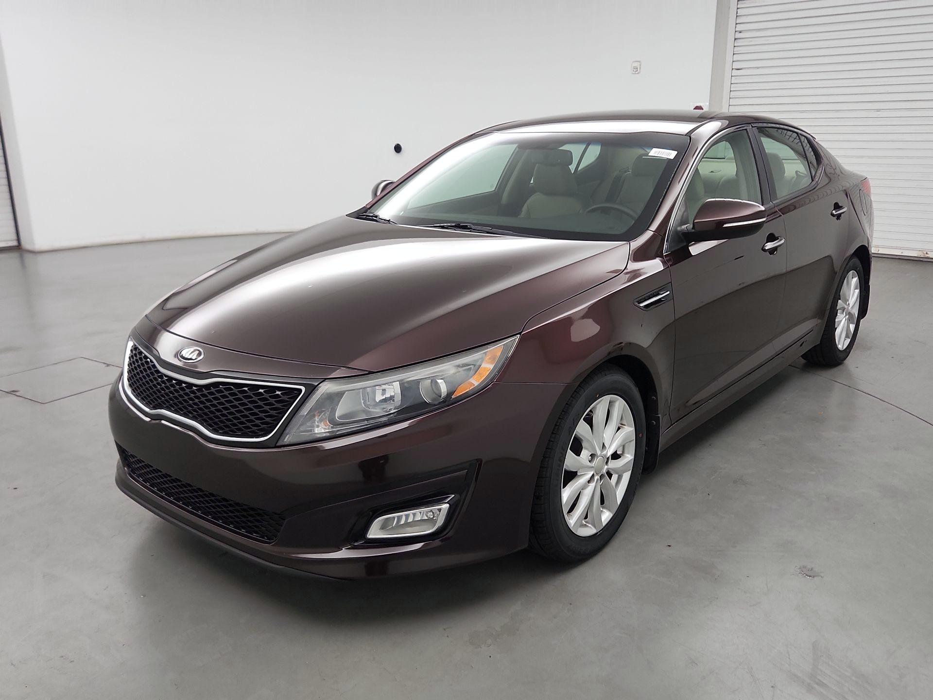 Thumbnail: 2015 Kia Optima - 3