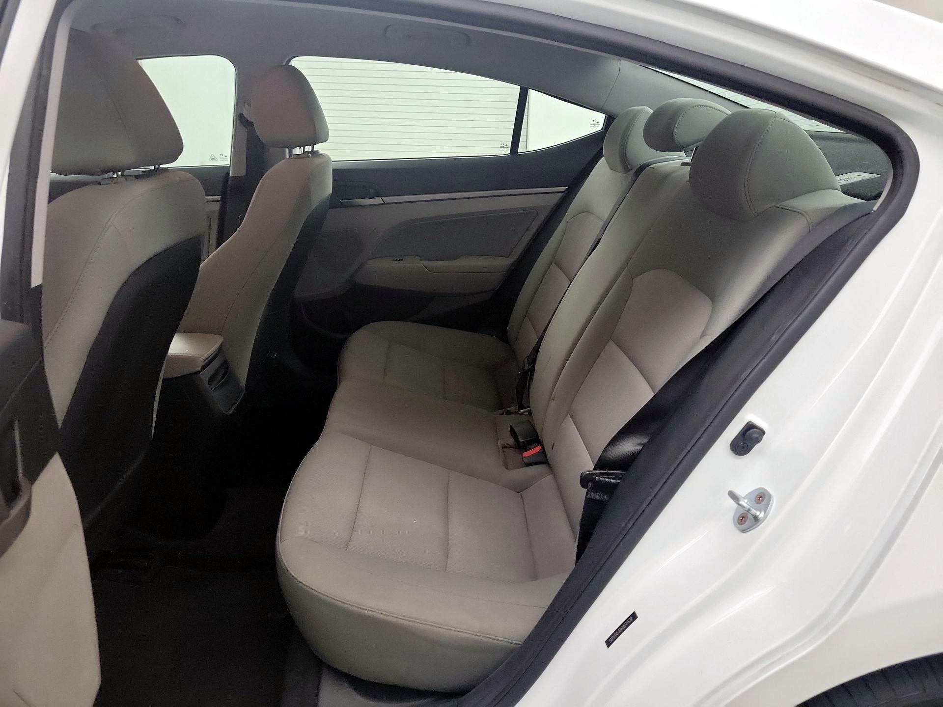 Thumbnail: 2017 Hyundai Elantra - 19