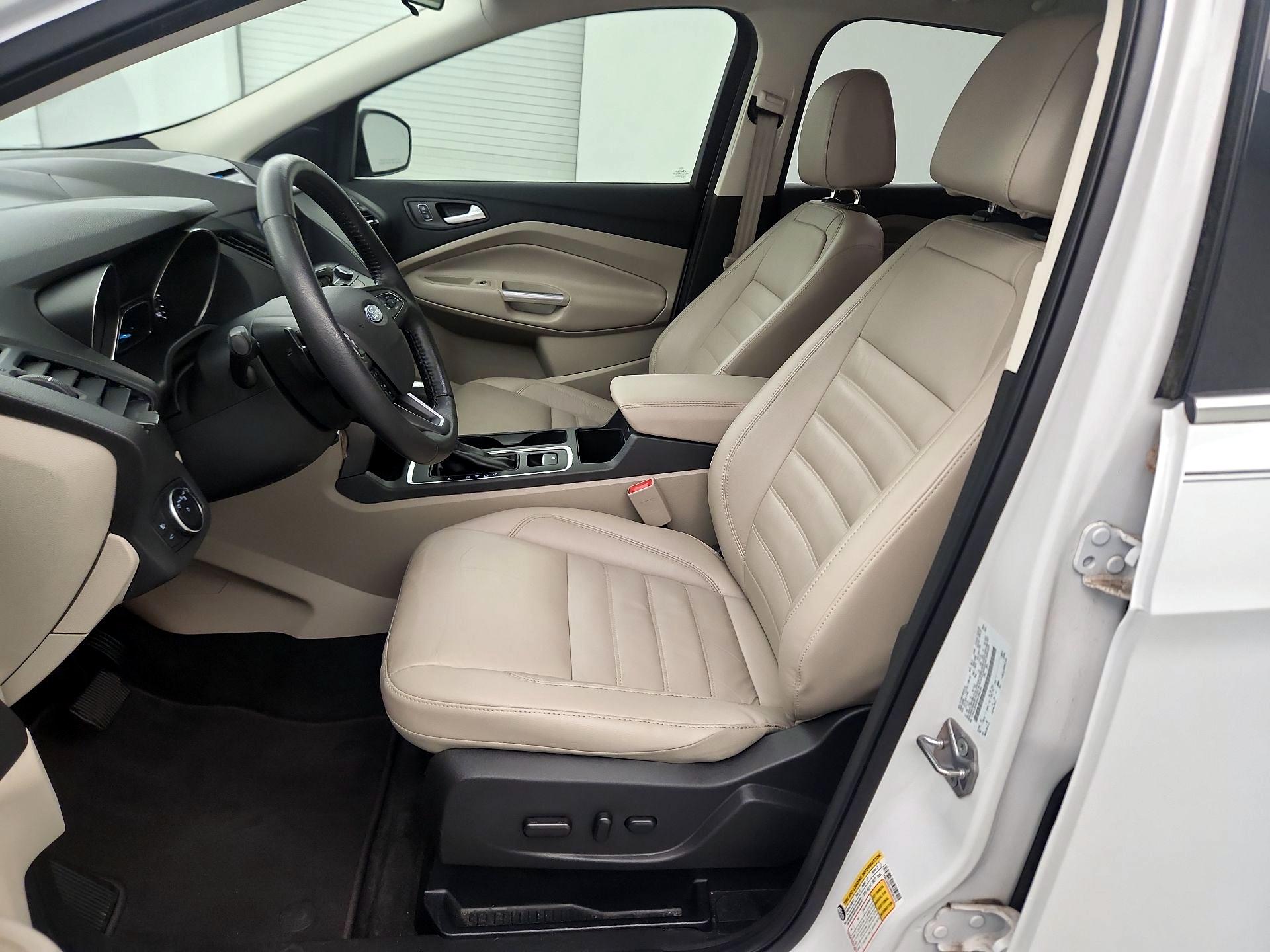 Thumbnail: 2017 Ford Escape - 9