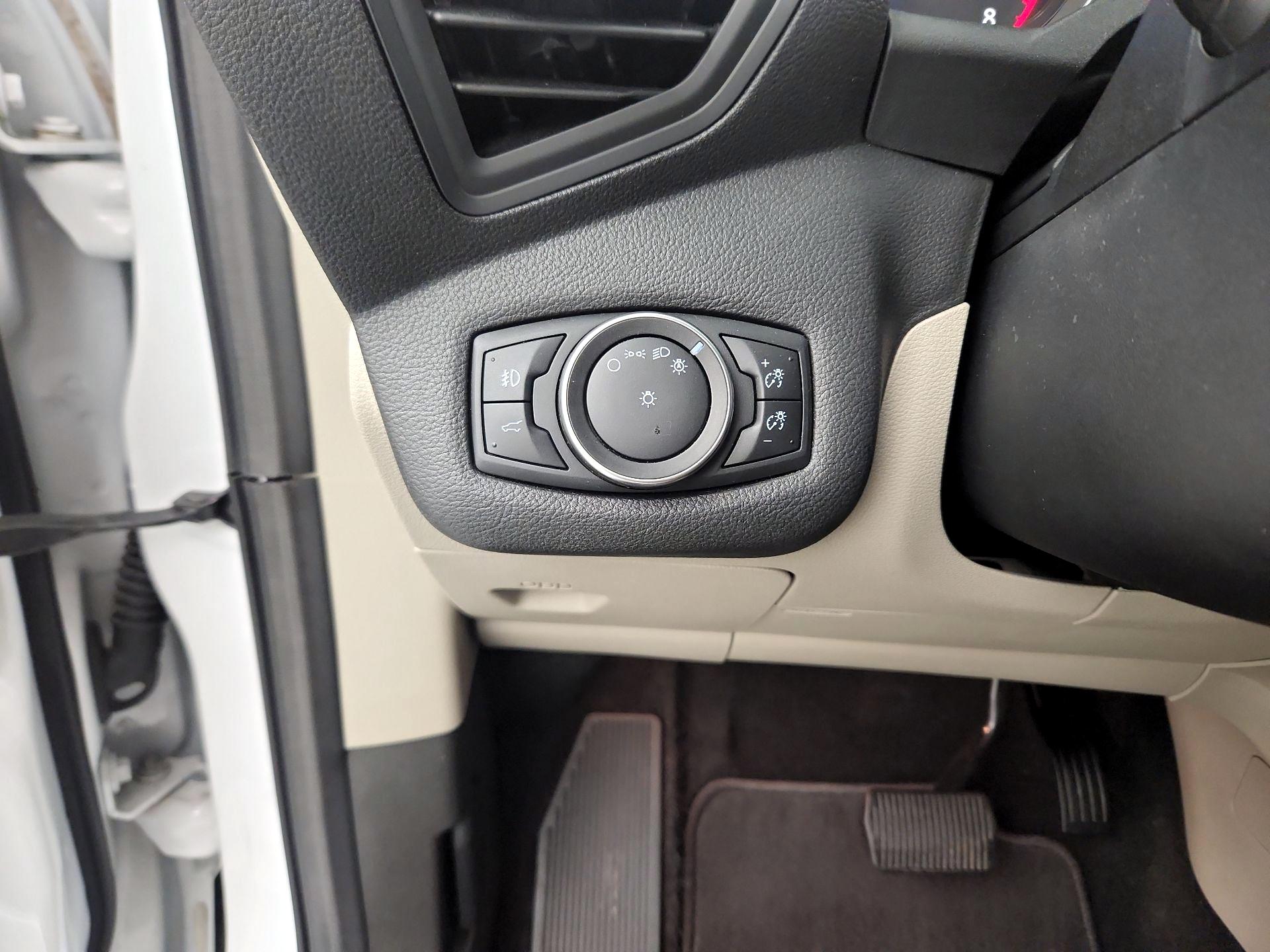 Thumbnail: 2017 Ford Escape - 11