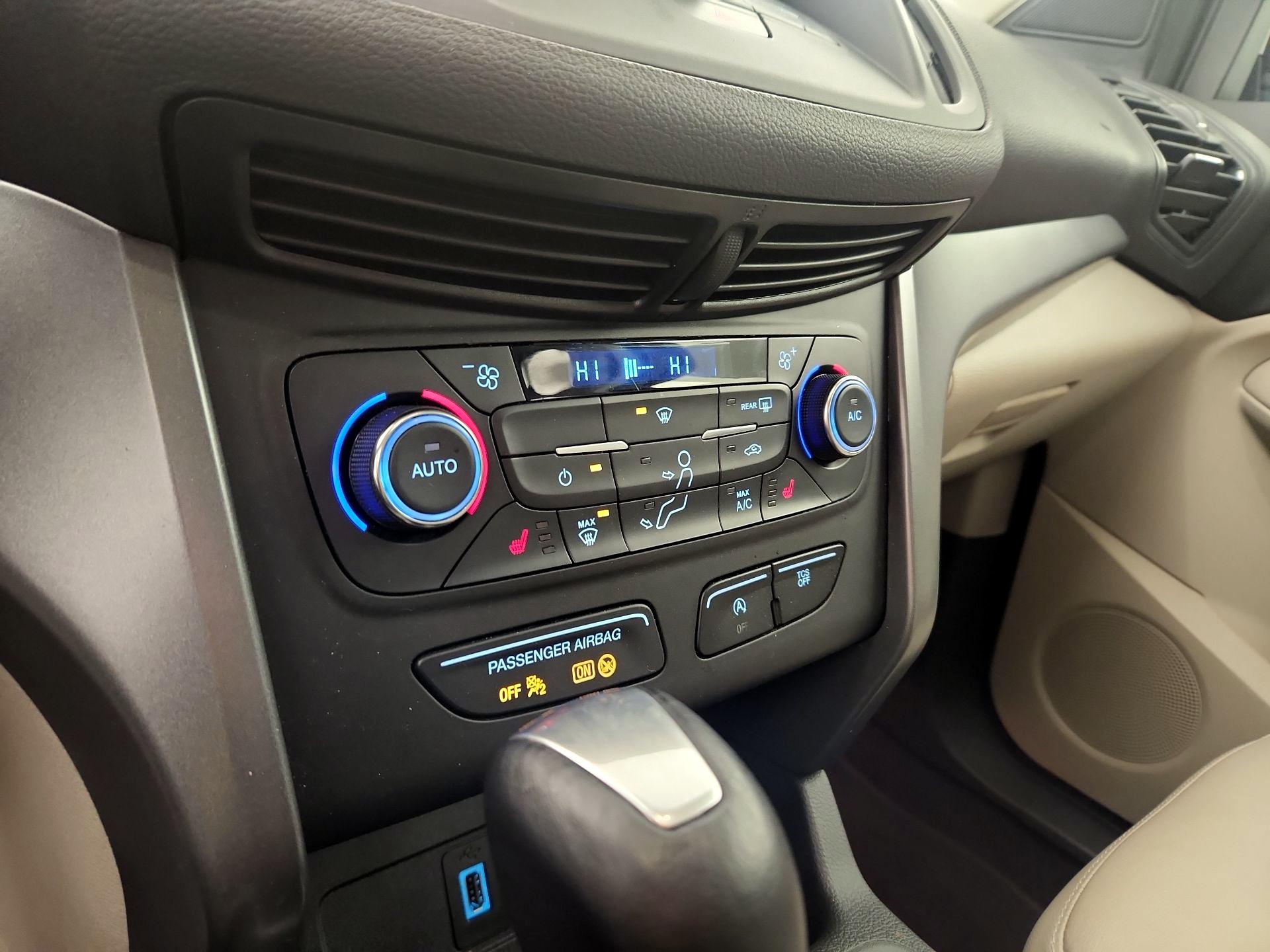 Thumbnail: 2017 Ford Escape - 15