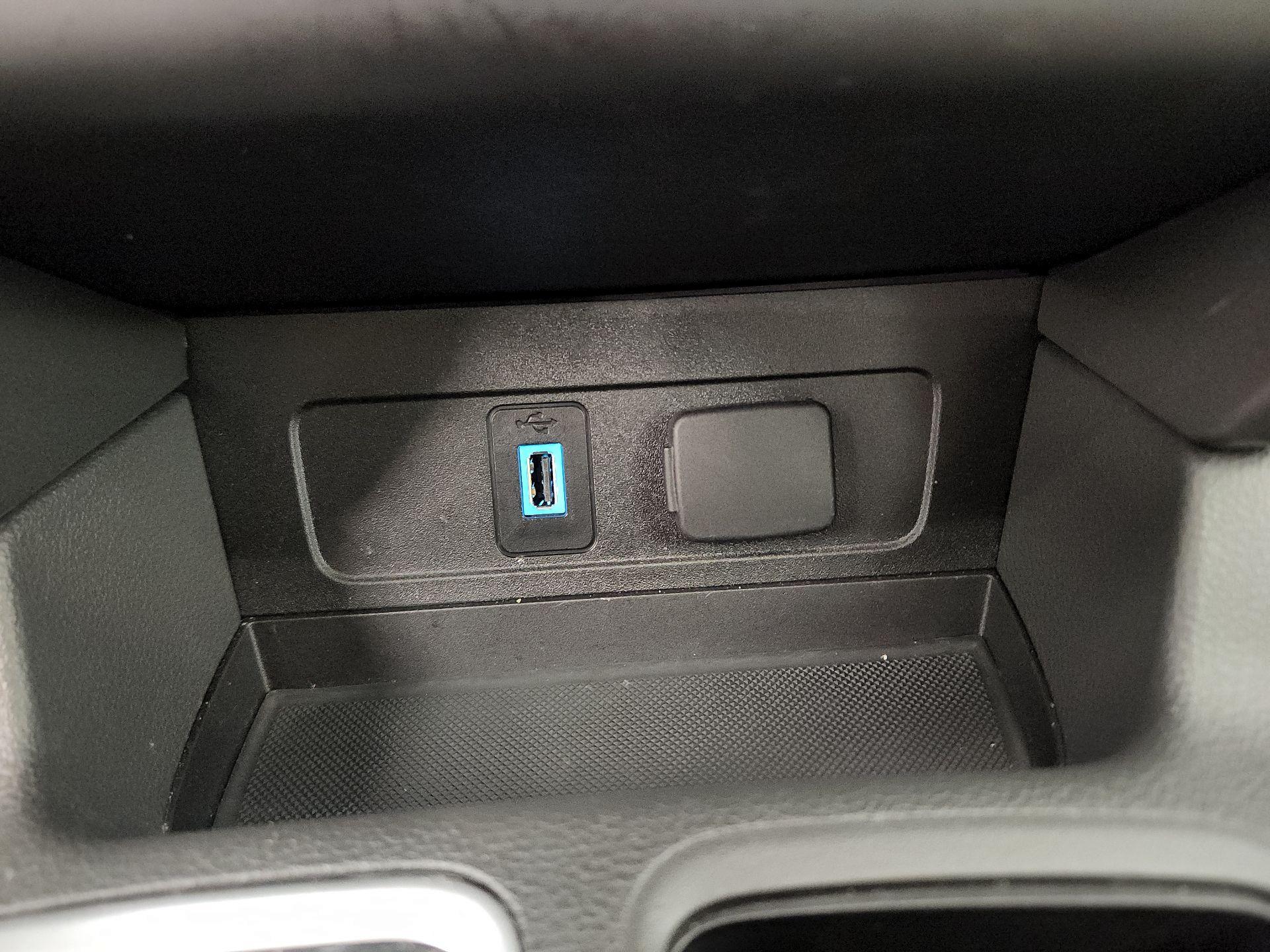 Thumbnail: 2017 Ford Escape - 17