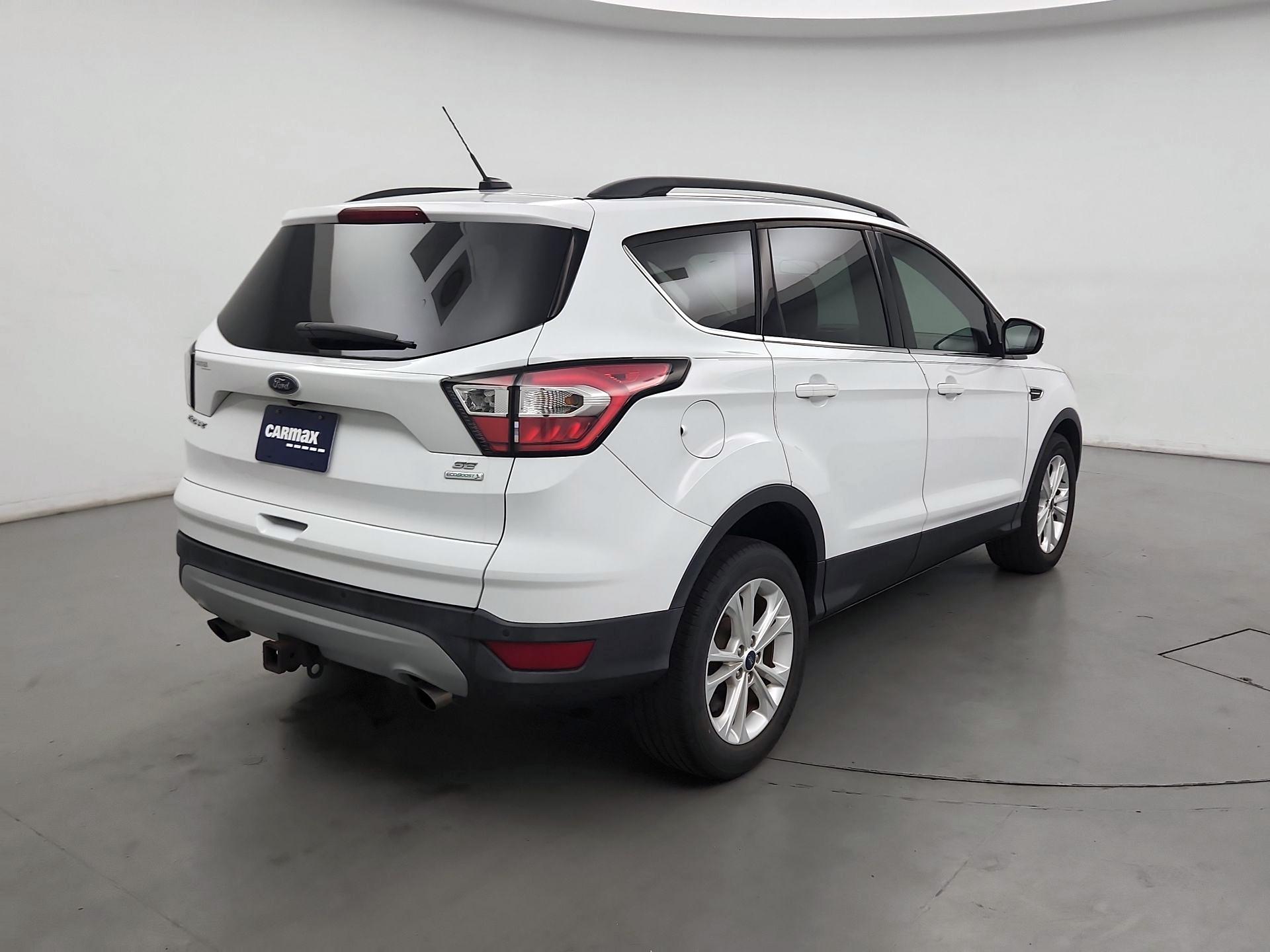 Thumbnail: 2017 Ford Escape - 5