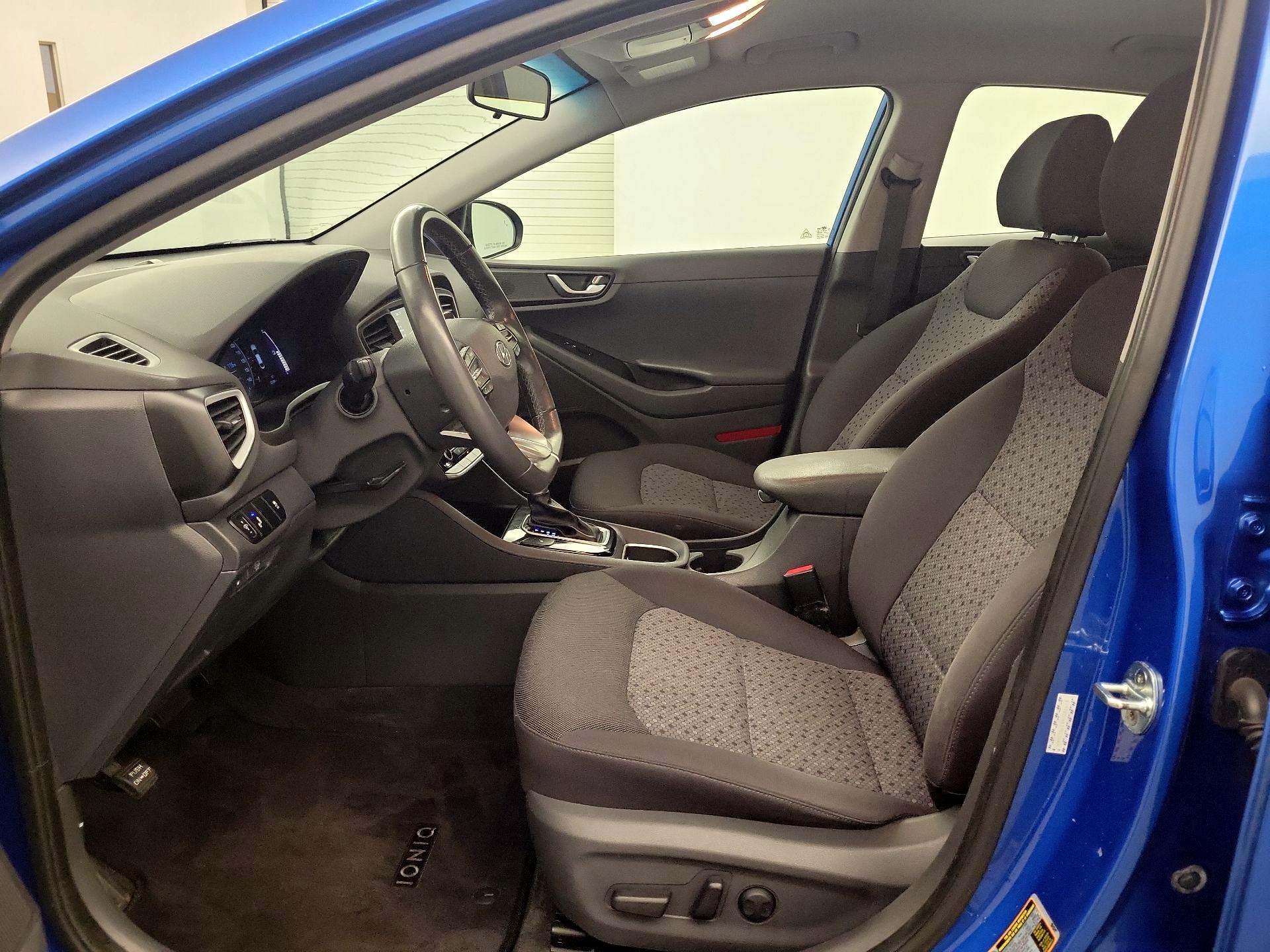 Thumbnail: 2017 Hyundai Ioniq - 9