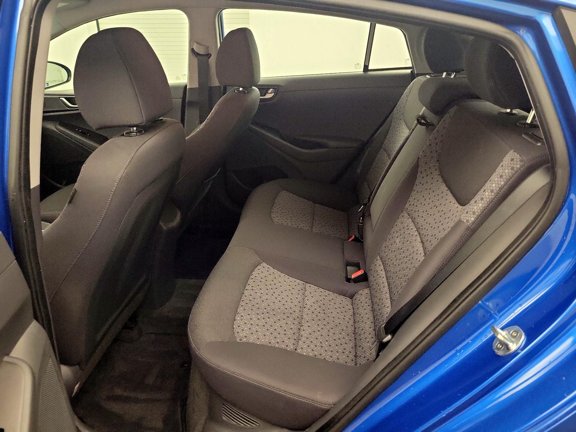 Thumbnail: 2017 Hyundai Ioniq - 17