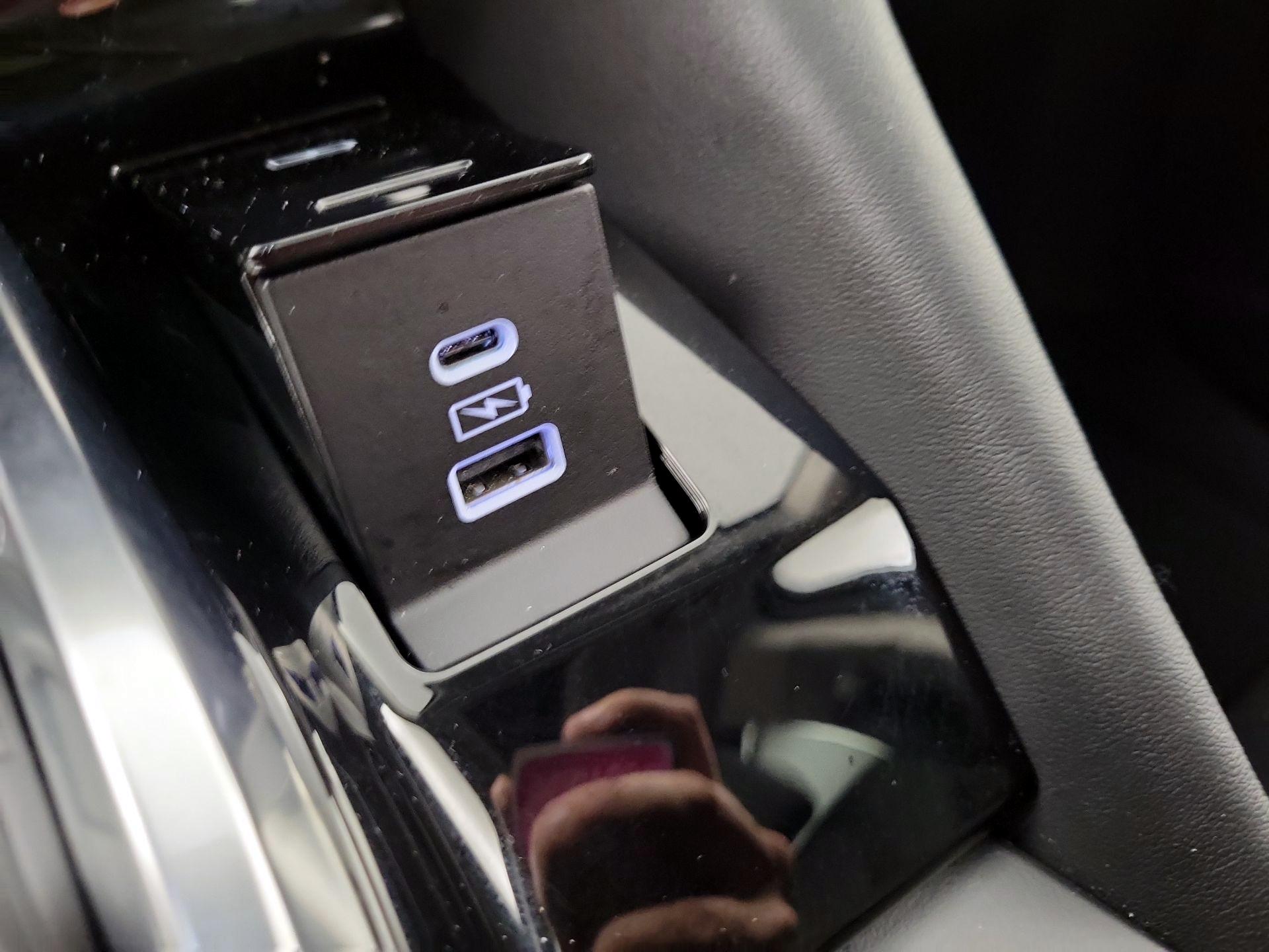 Thumbnail: 2024 Acura MDX - 19