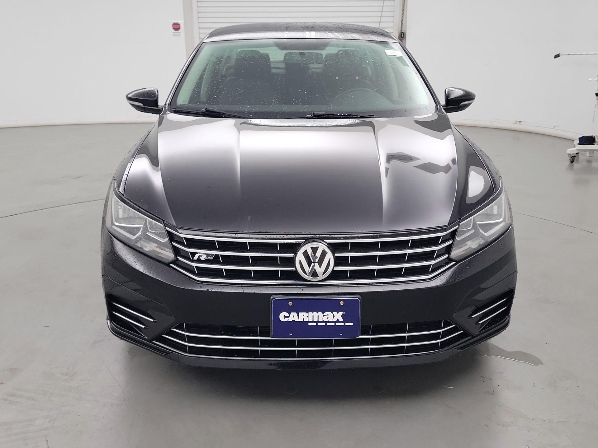 Thumbnail: 2018 Volkswagen Passat - 2