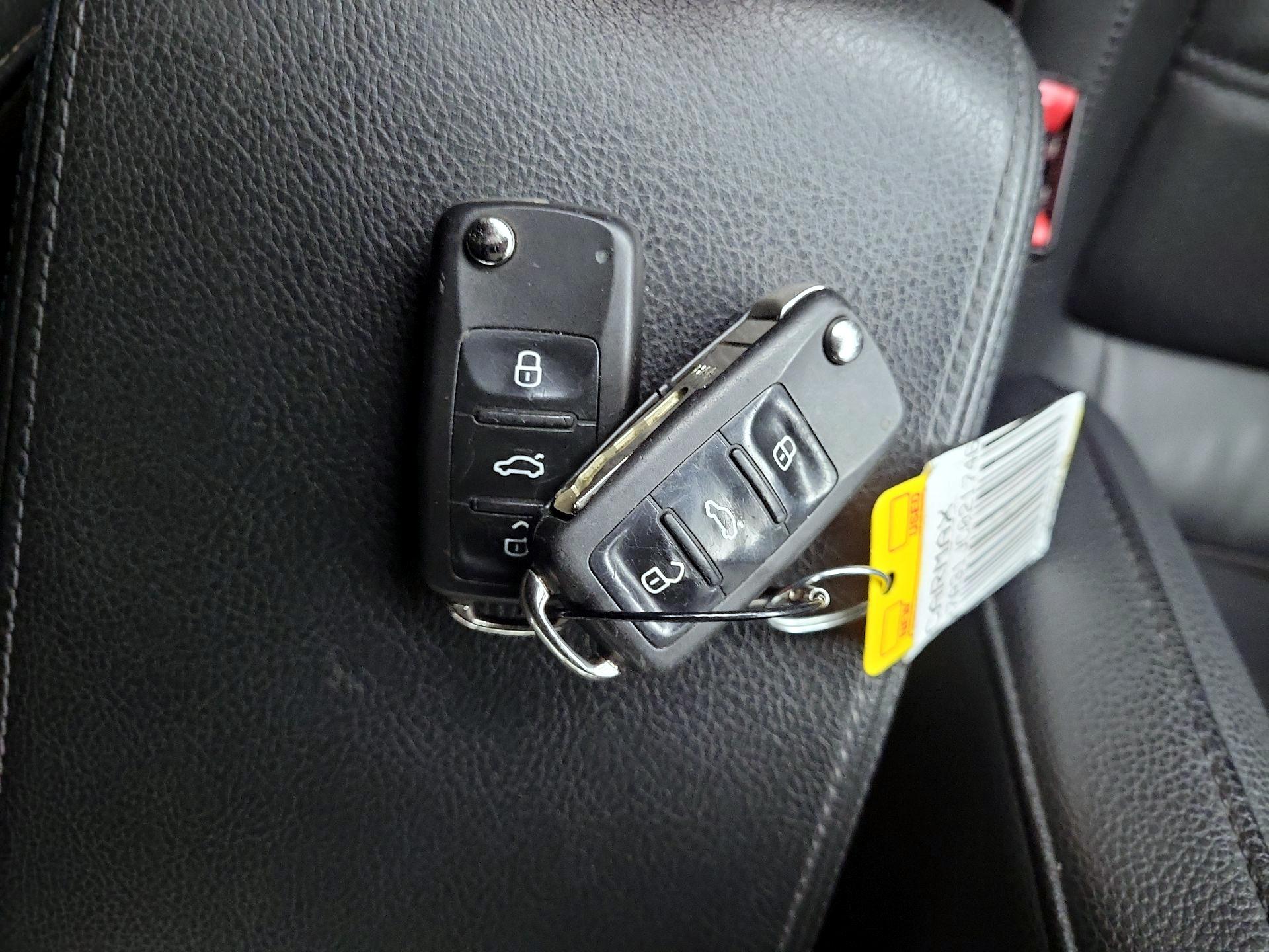 Thumbnail: 2018 Volkswagen Passat - 20