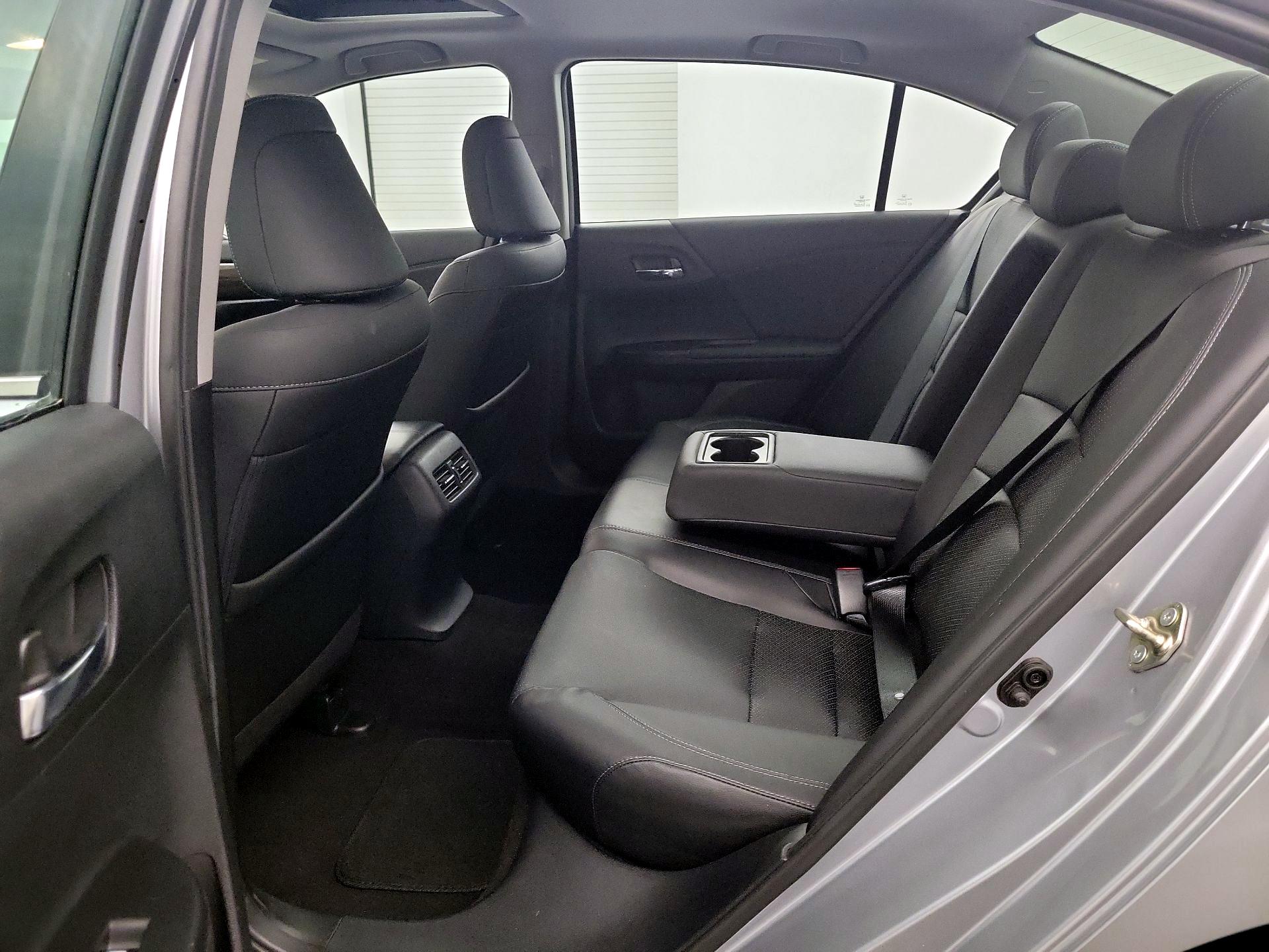 Thumbnail: 2017 Honda Accord - 18