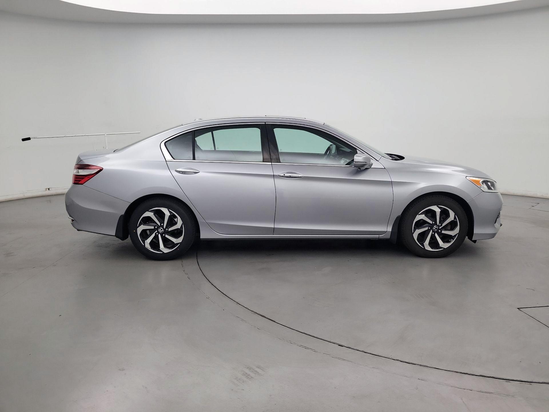 Thumbnail: 2017 Honda Accord - 4