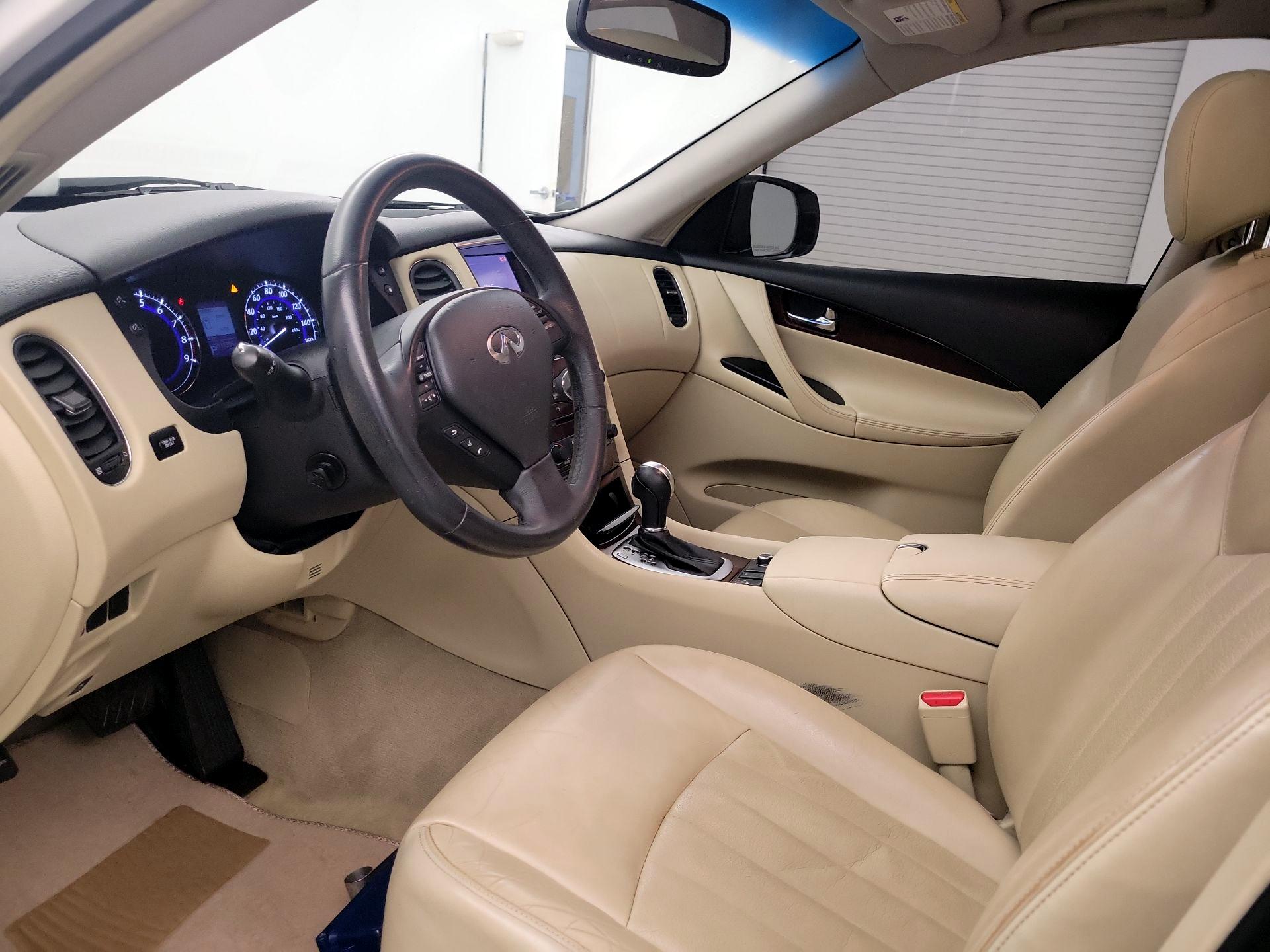 Thumbnail: 2017 INFINITI QX50 - 9