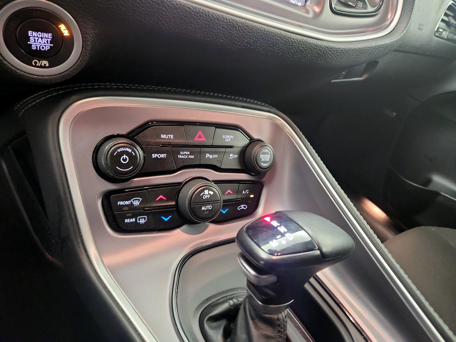 Thumbnail: 2020 Dodge Challenger - 17