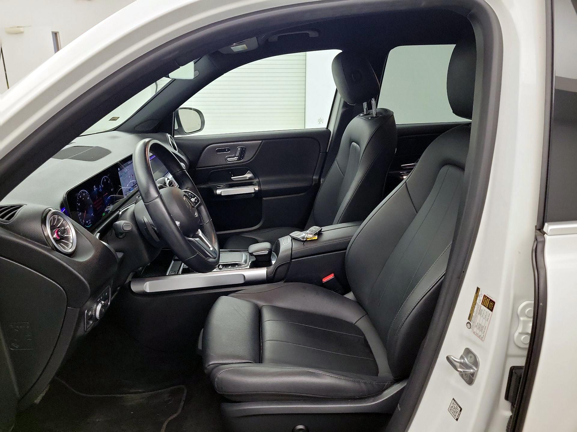 Thumbnail: 2023 Mercedes-Benz EQB - 9