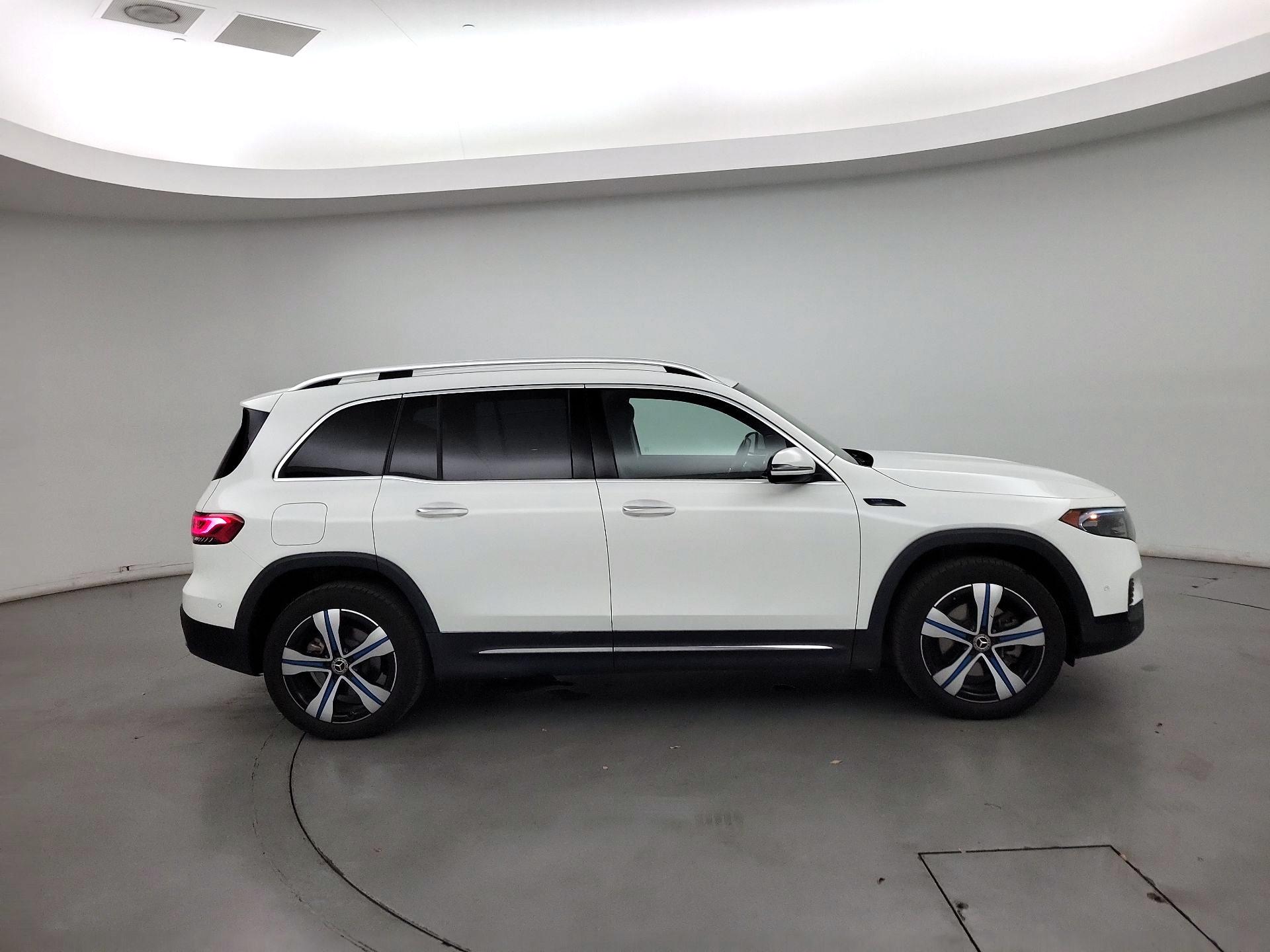 Thumbnail: 2023 Mercedes-Benz EQB - 4