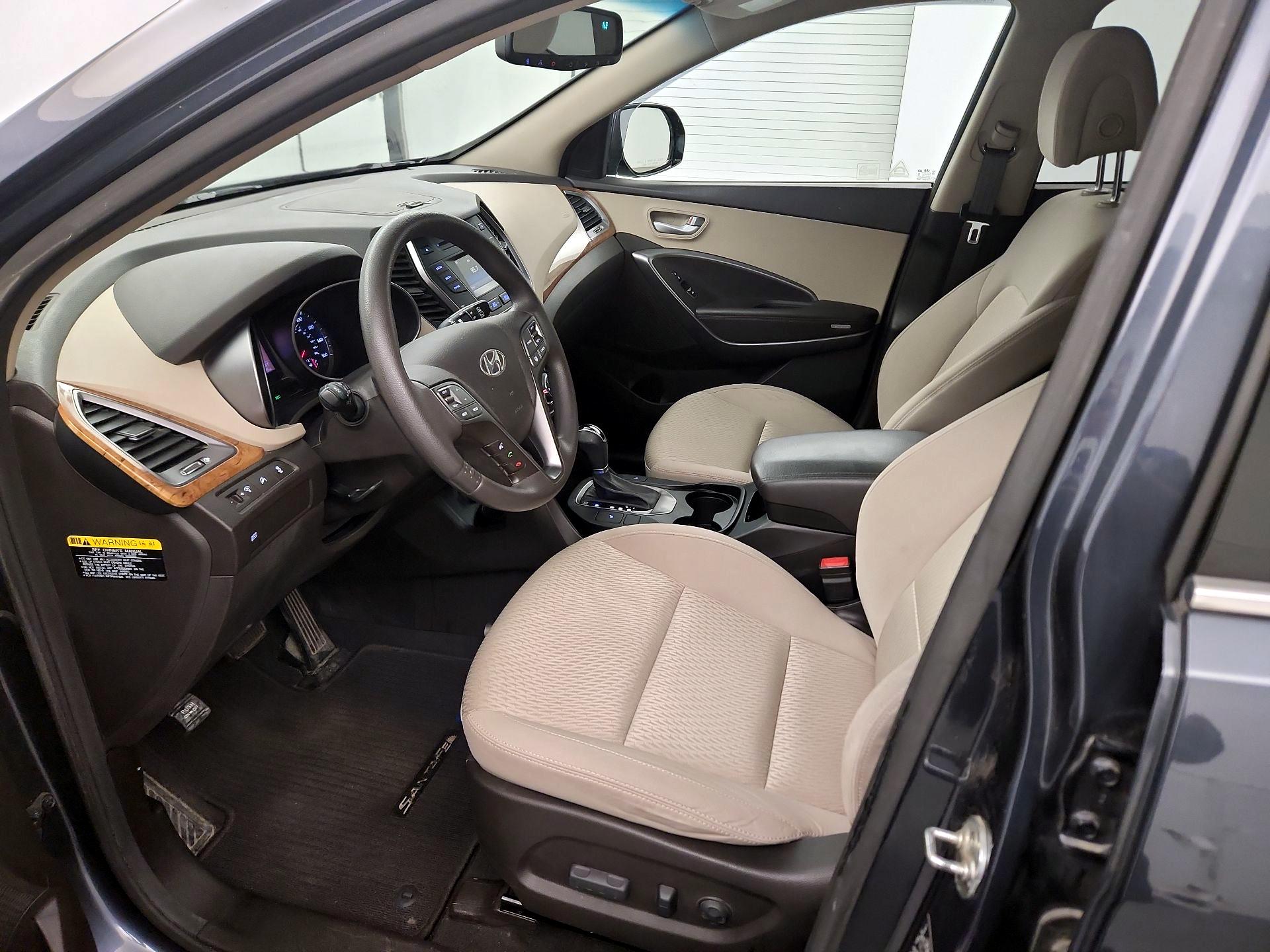 Thumbnail: 2015 Hyundai Santa Fe - 9