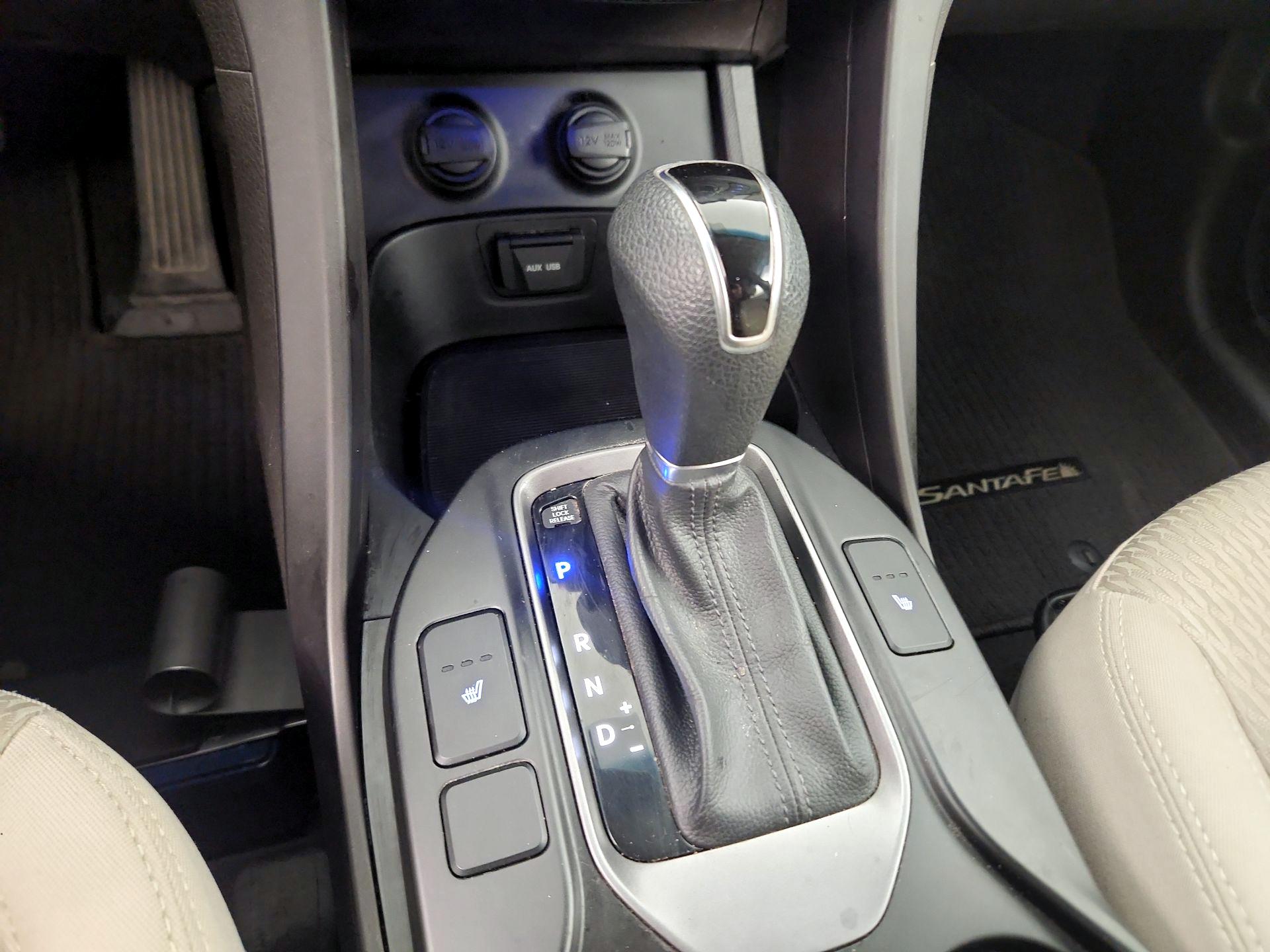 Thumbnail: 2015 Hyundai Santa Fe - 14