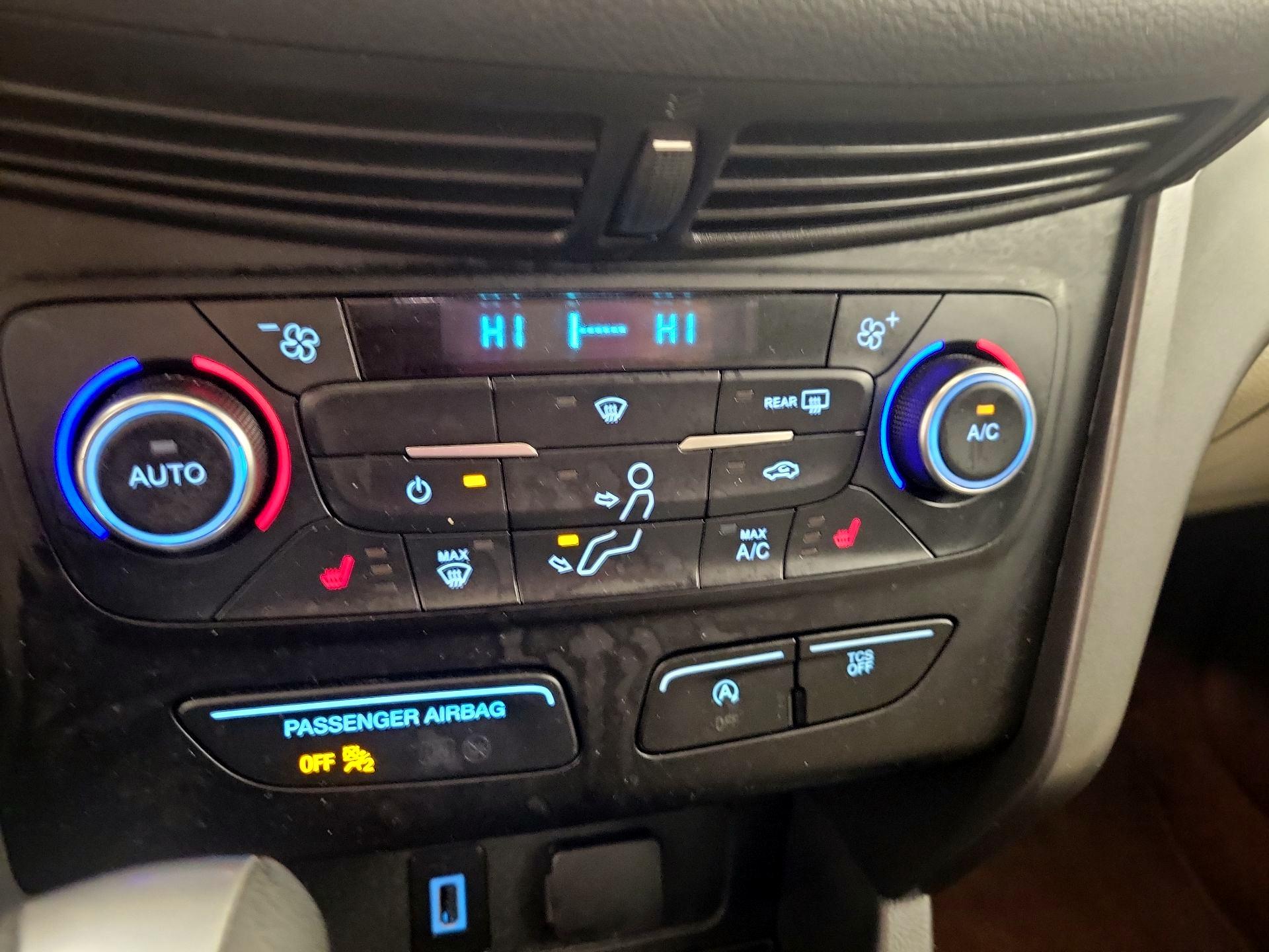 Thumbnail: 2017 Ford Escape - 14