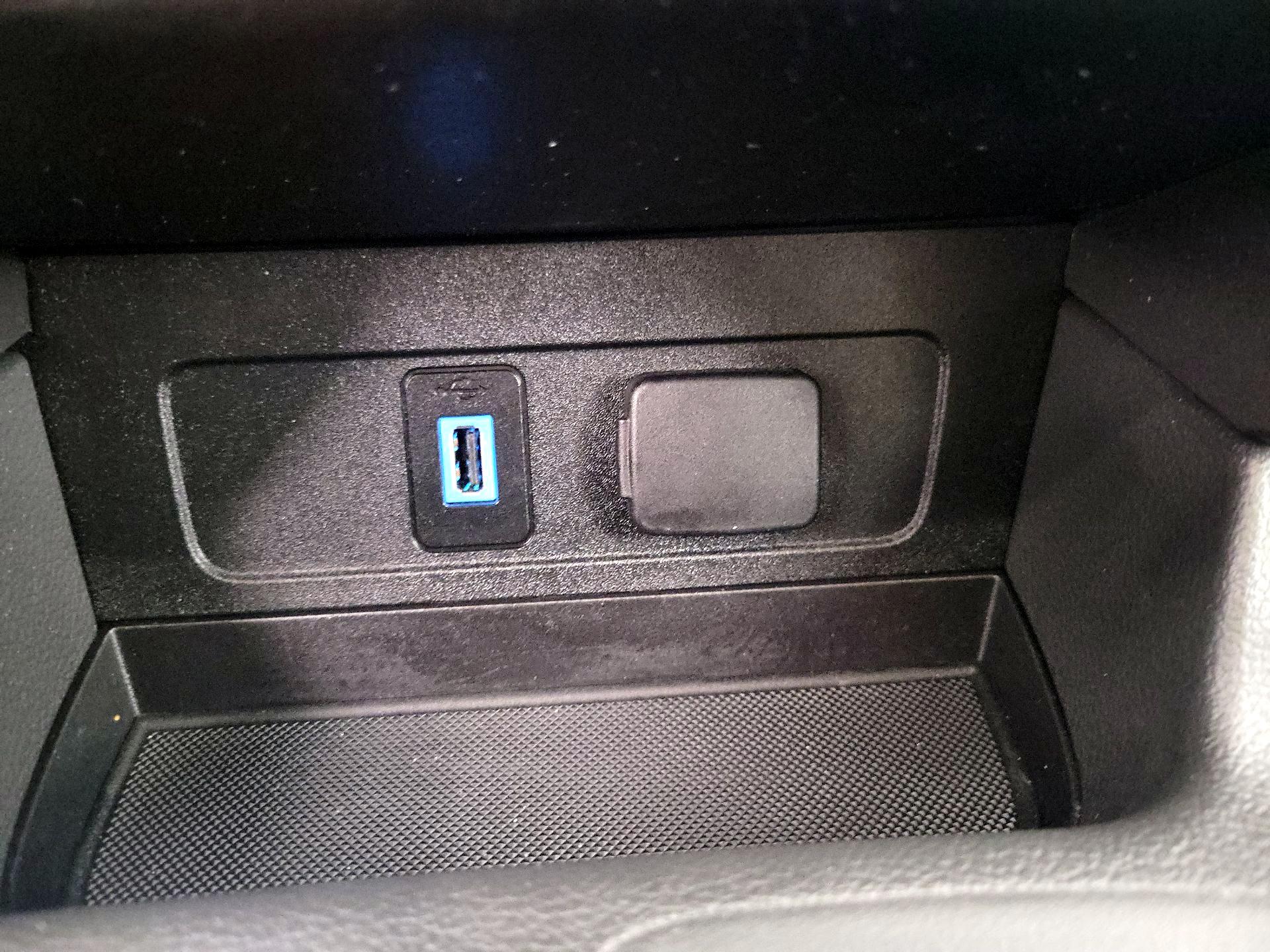 Thumbnail: 2017 Ford Escape - 16