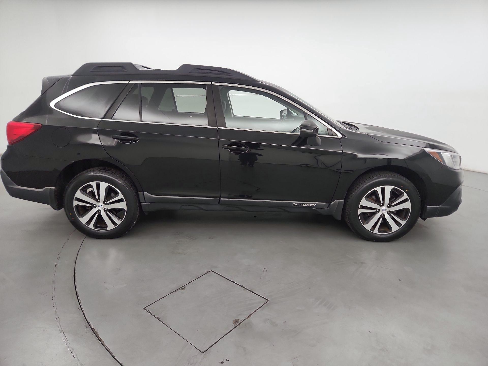 Thumbnail: 2018 Subaru Outback - 4