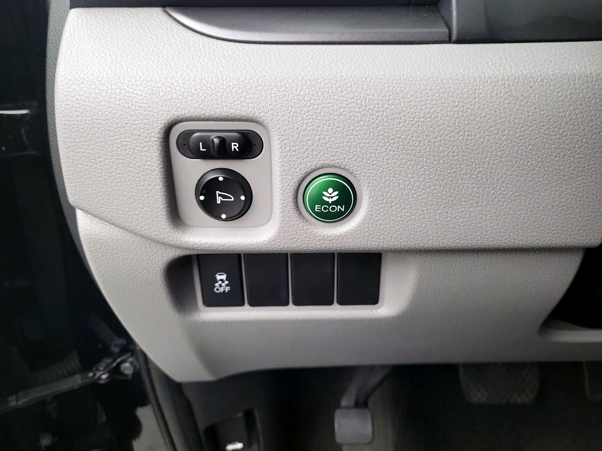 Thumbnail: 2018 Honda Pilot - 11