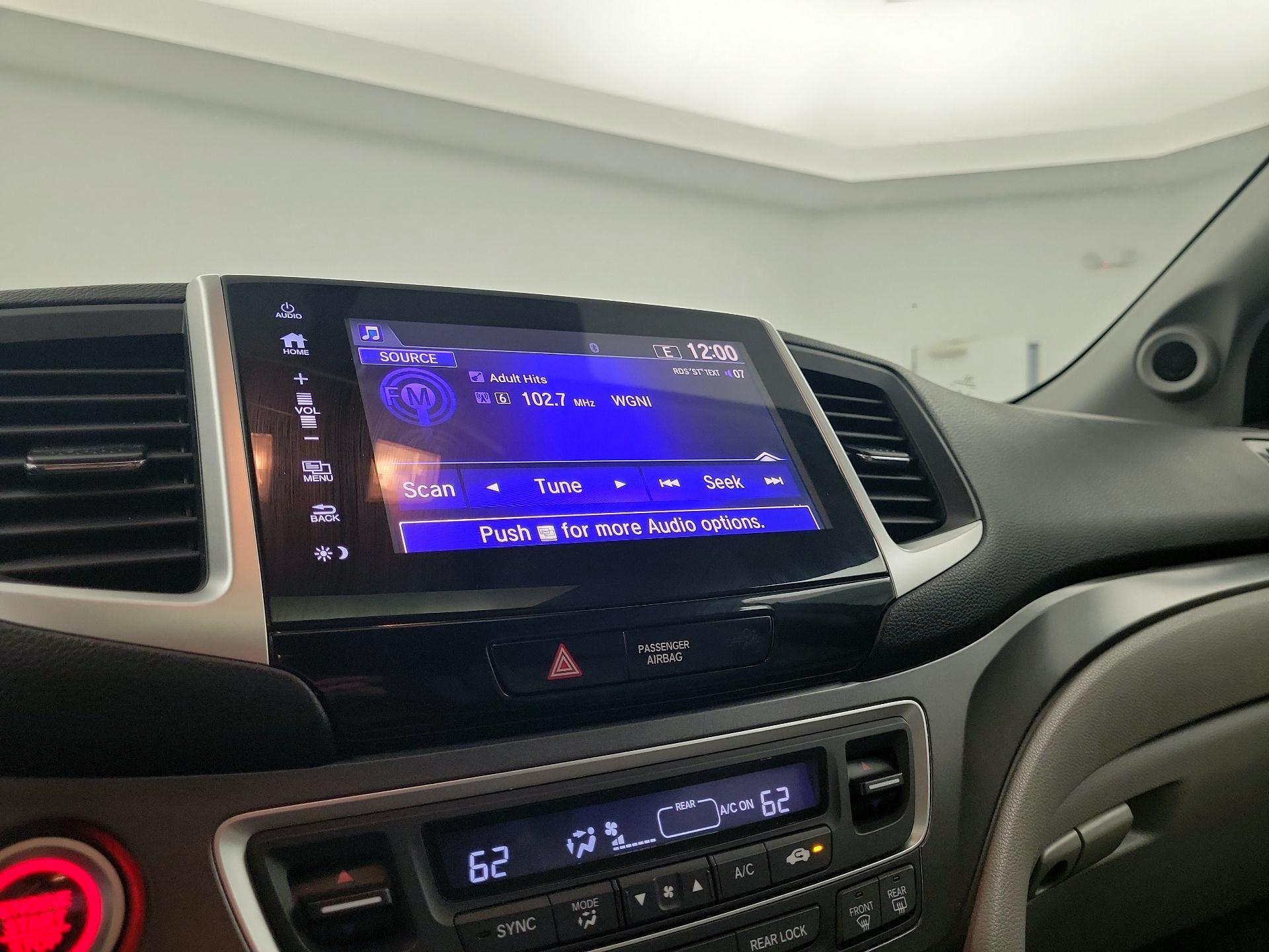 Thumbnail: 2018 Honda Pilot - 13